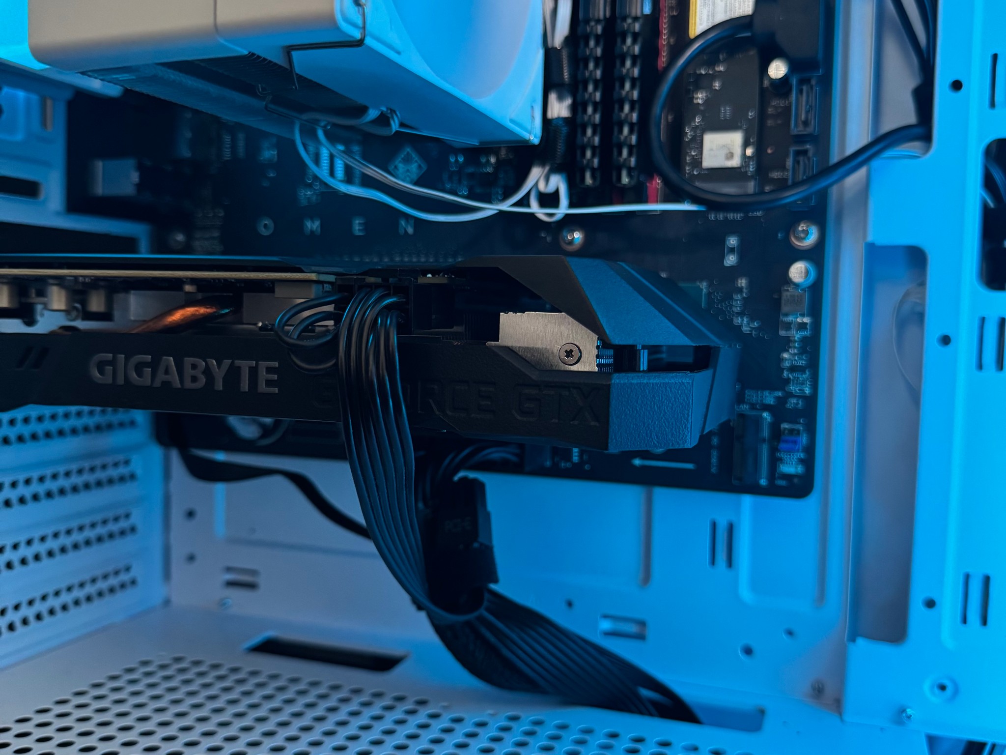 GTX 1660 Super | Intel i7-9700F | 16GB DDR4 | 512GB SSD| Custom Gaming PC