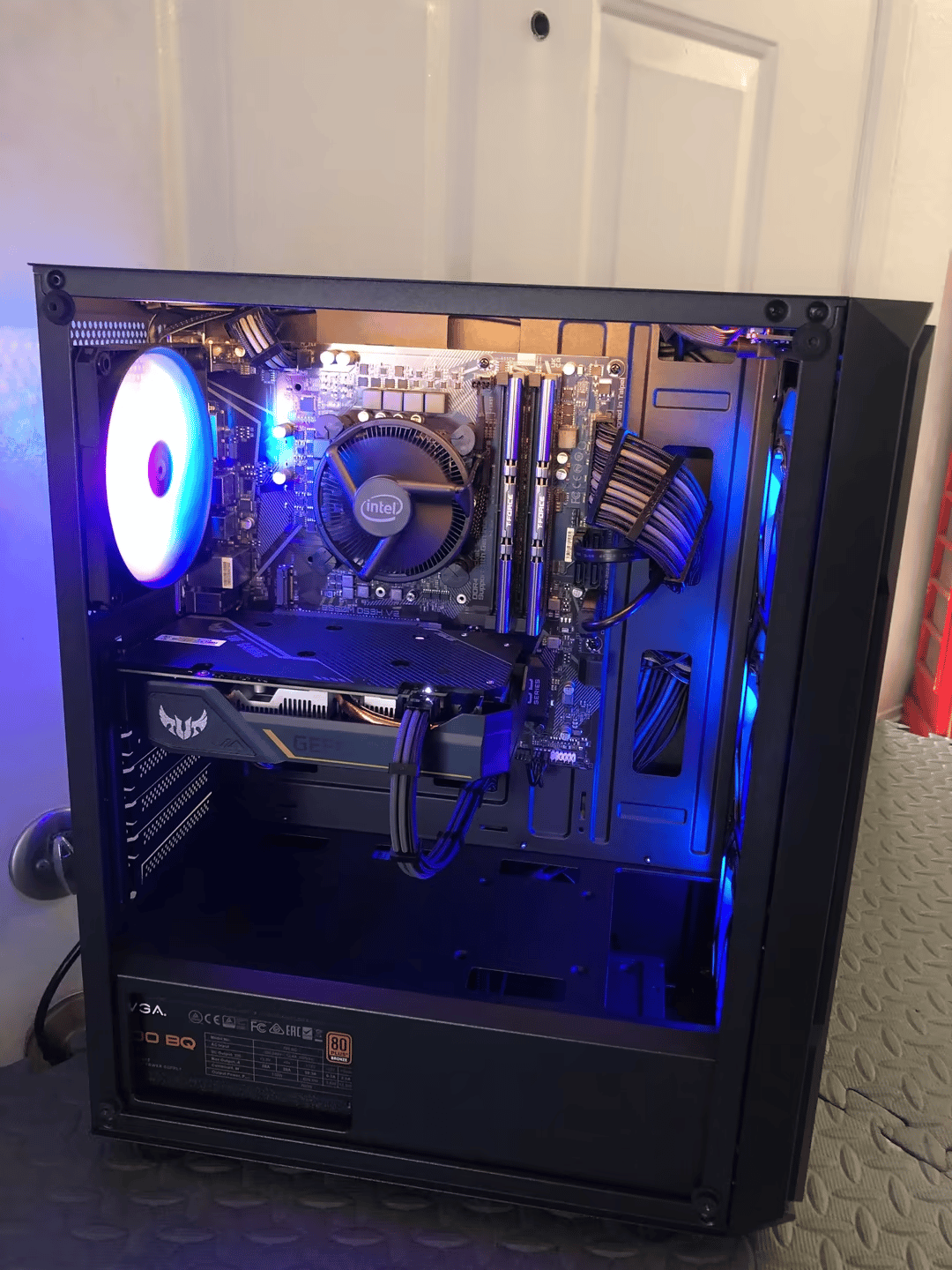 Awesome Gaming PC i3-10105 + GTX 1650
