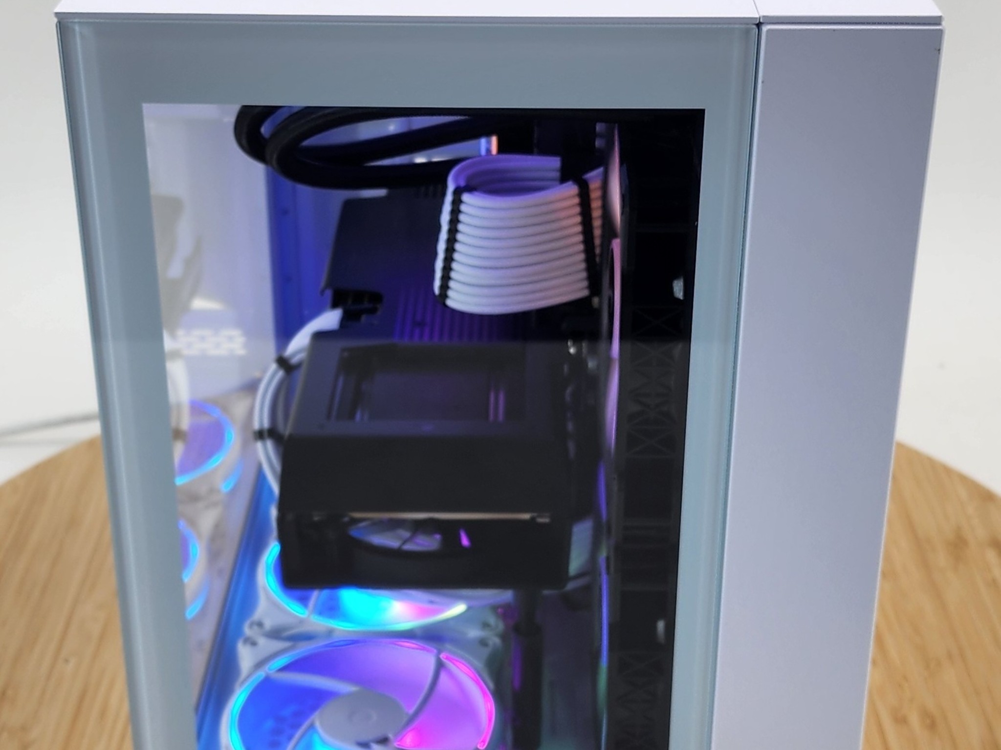 Gaming PC Ryzen 7 5800XT 32GB RAM 2TB SSD RX 9070 16GB Windows 11 Computer
