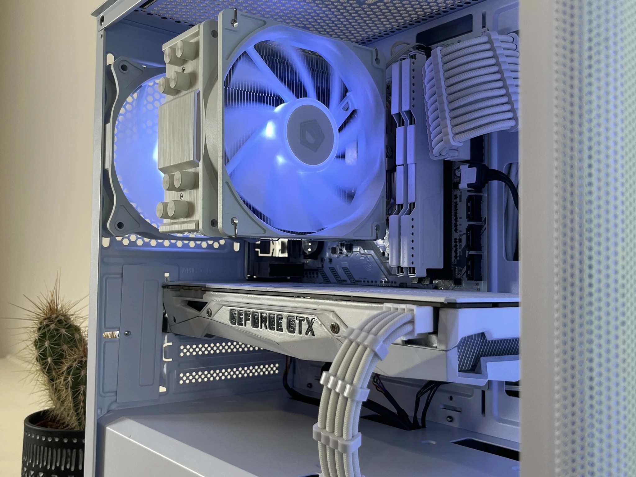 White Gaming PC | Ryzen 5 + GTX 1080 8GB