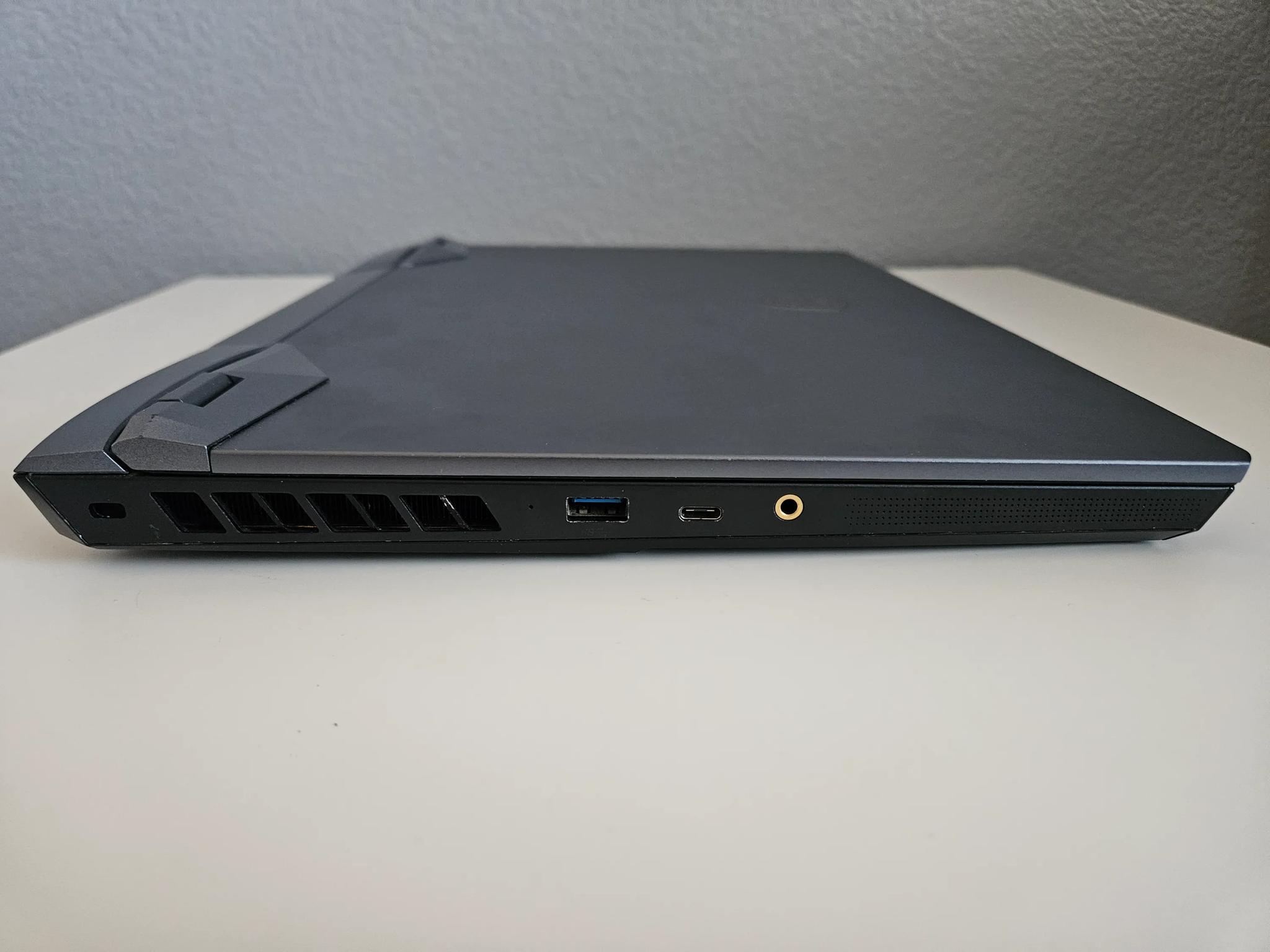 MSI GE66 Raider 15.6" 240Hz i7-10750H 32GB RAM 1TB SSD RTX 3070 Laptop