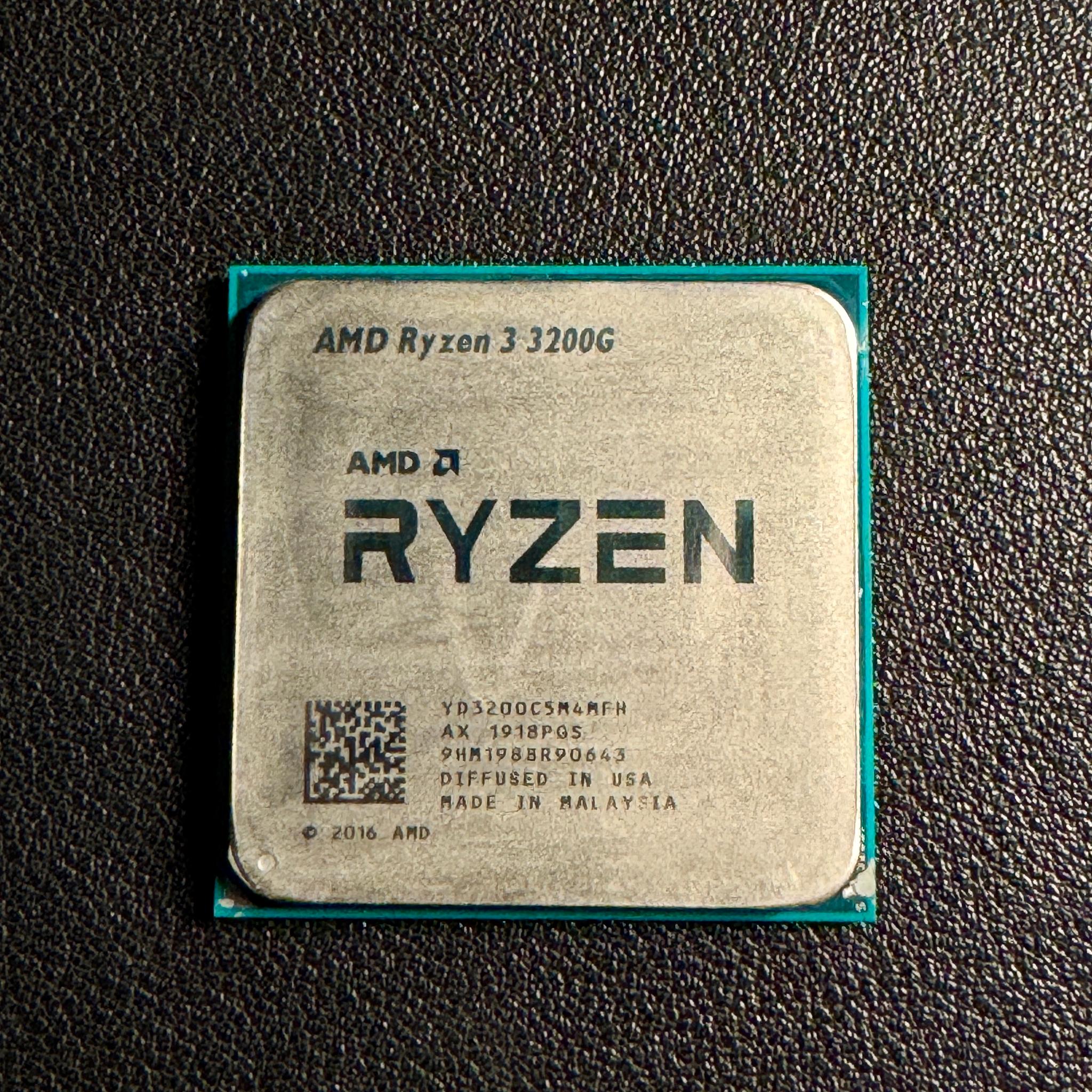 AMD Ryzen 3 3200G