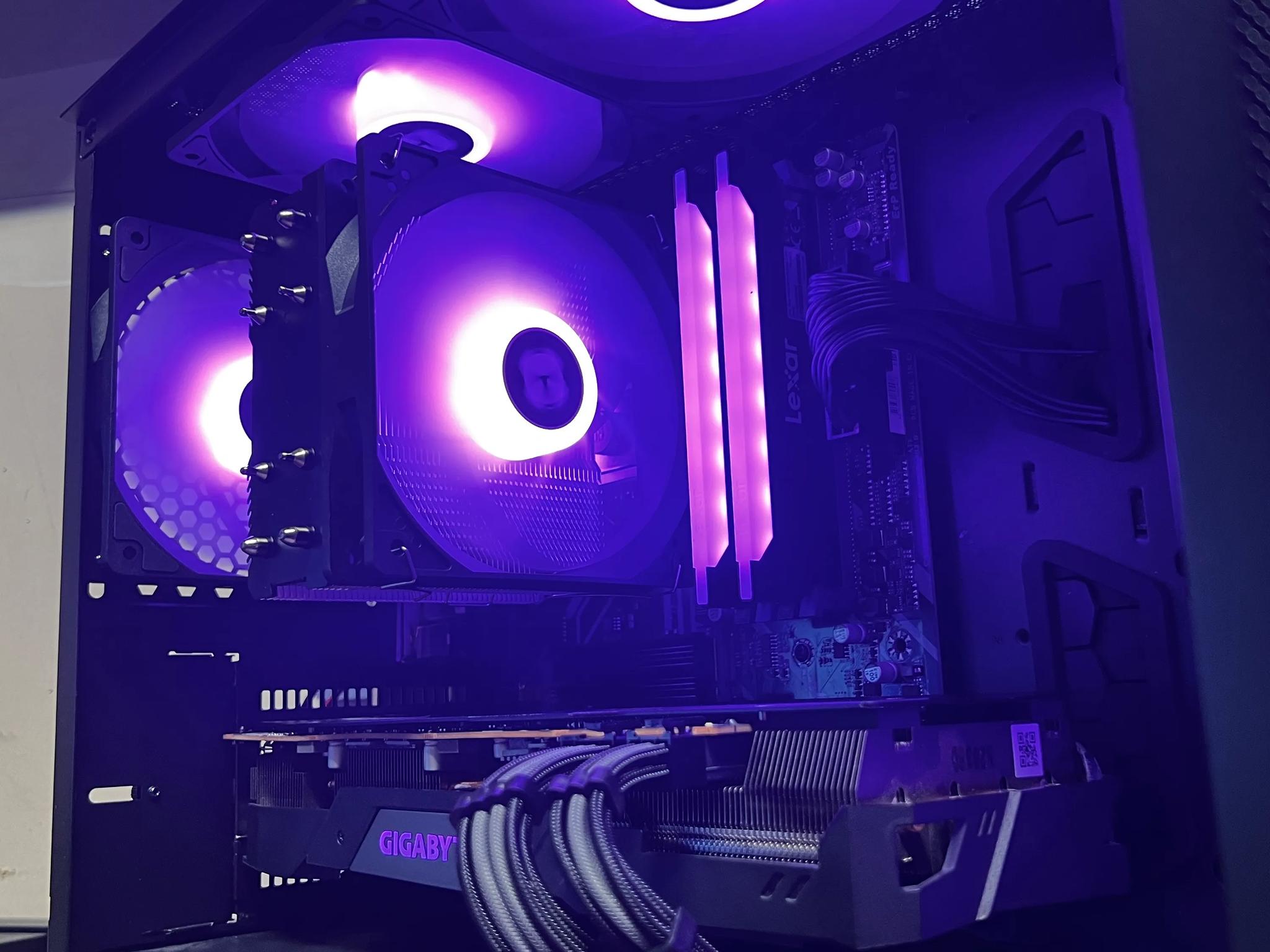 Silent Assassin || Ryzen 5 3600 + Gigabyte RX 5700 XT
