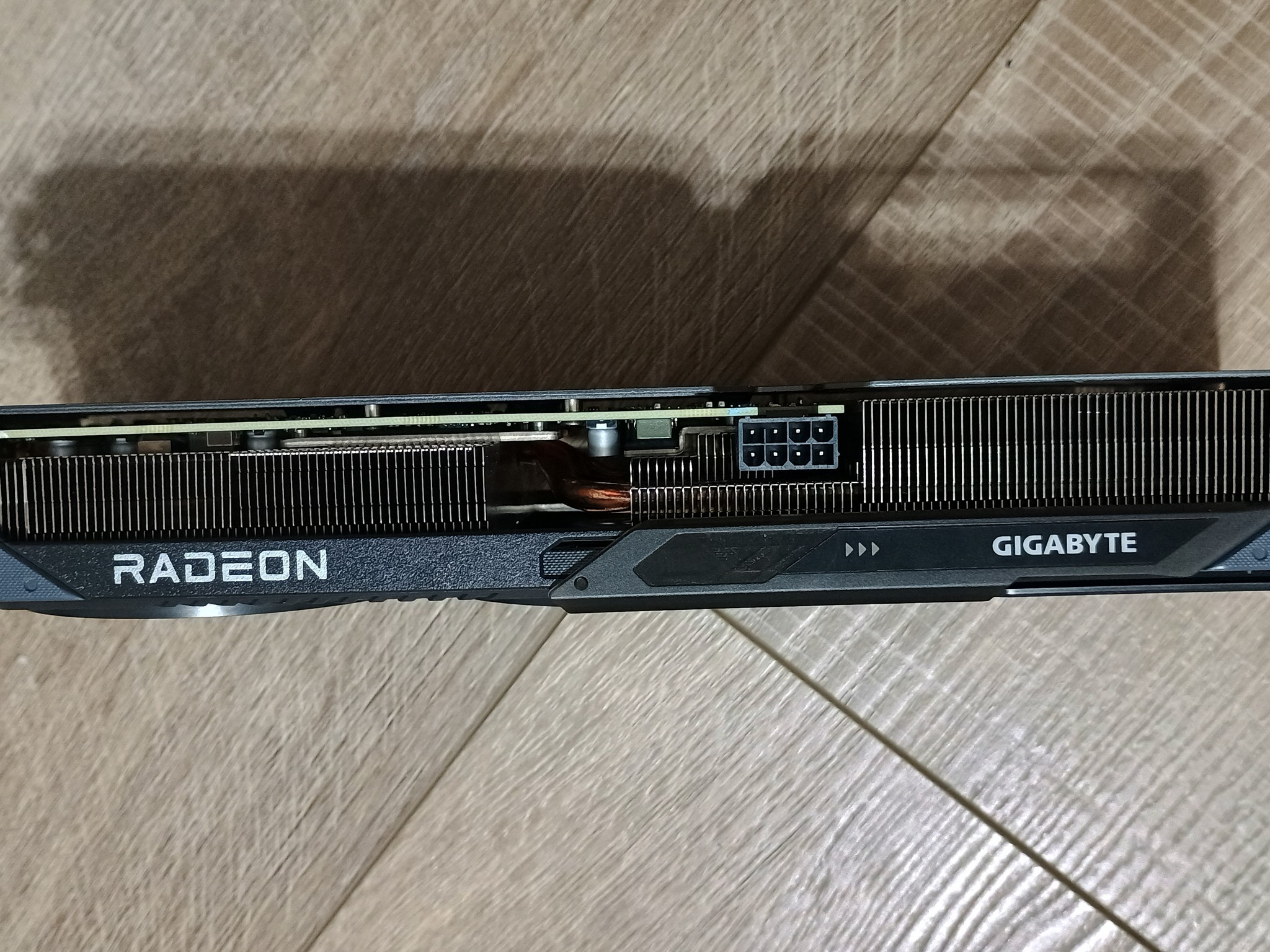 GIGABYTE Radeon RX 9060 XT GAMING OC 8G