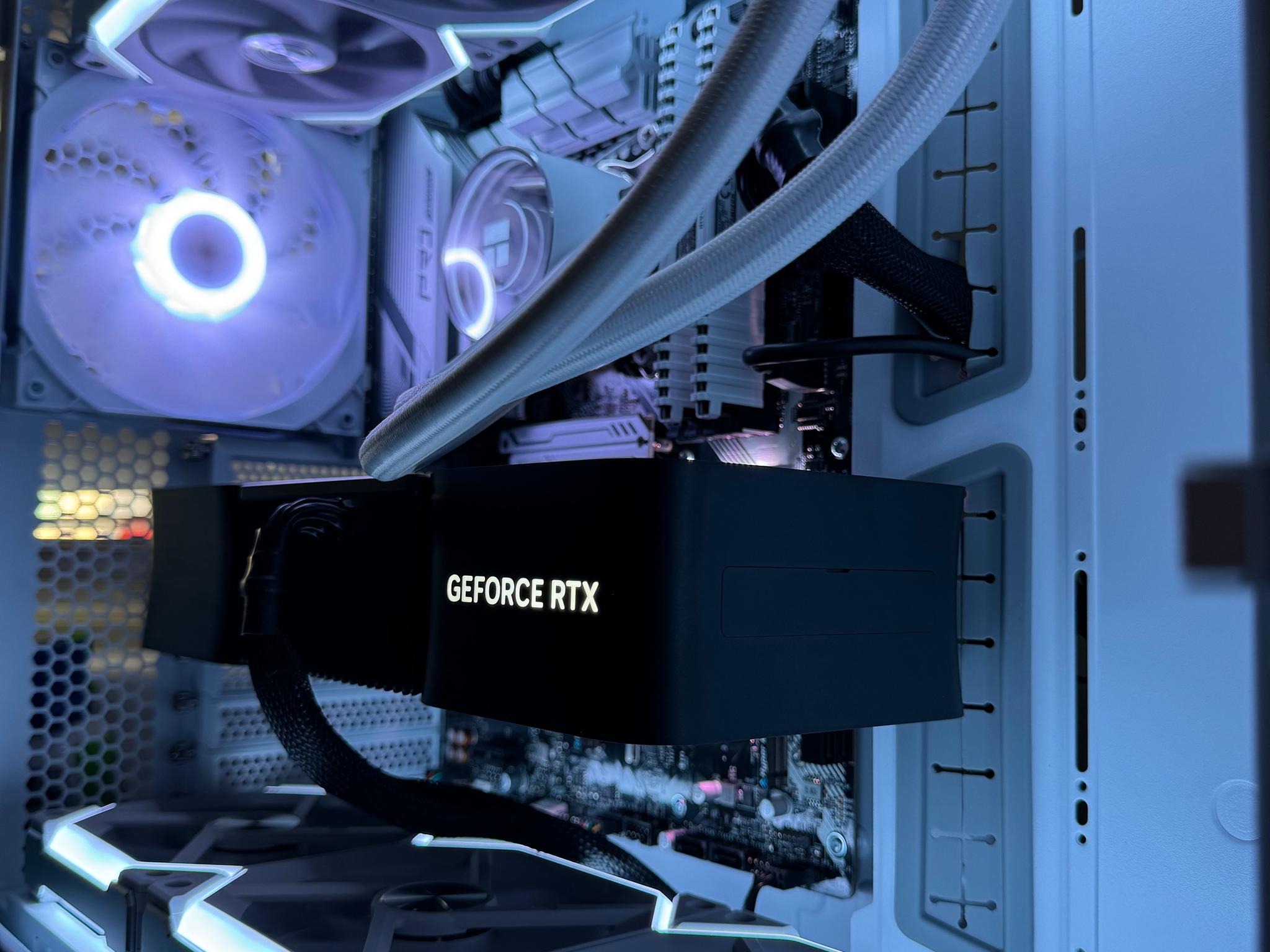 RTX 4080 SUPER | Intel i5 12600K | 16GB DDR4 | ❄️ Snow Storm ❄️| FRESHLY BUILT