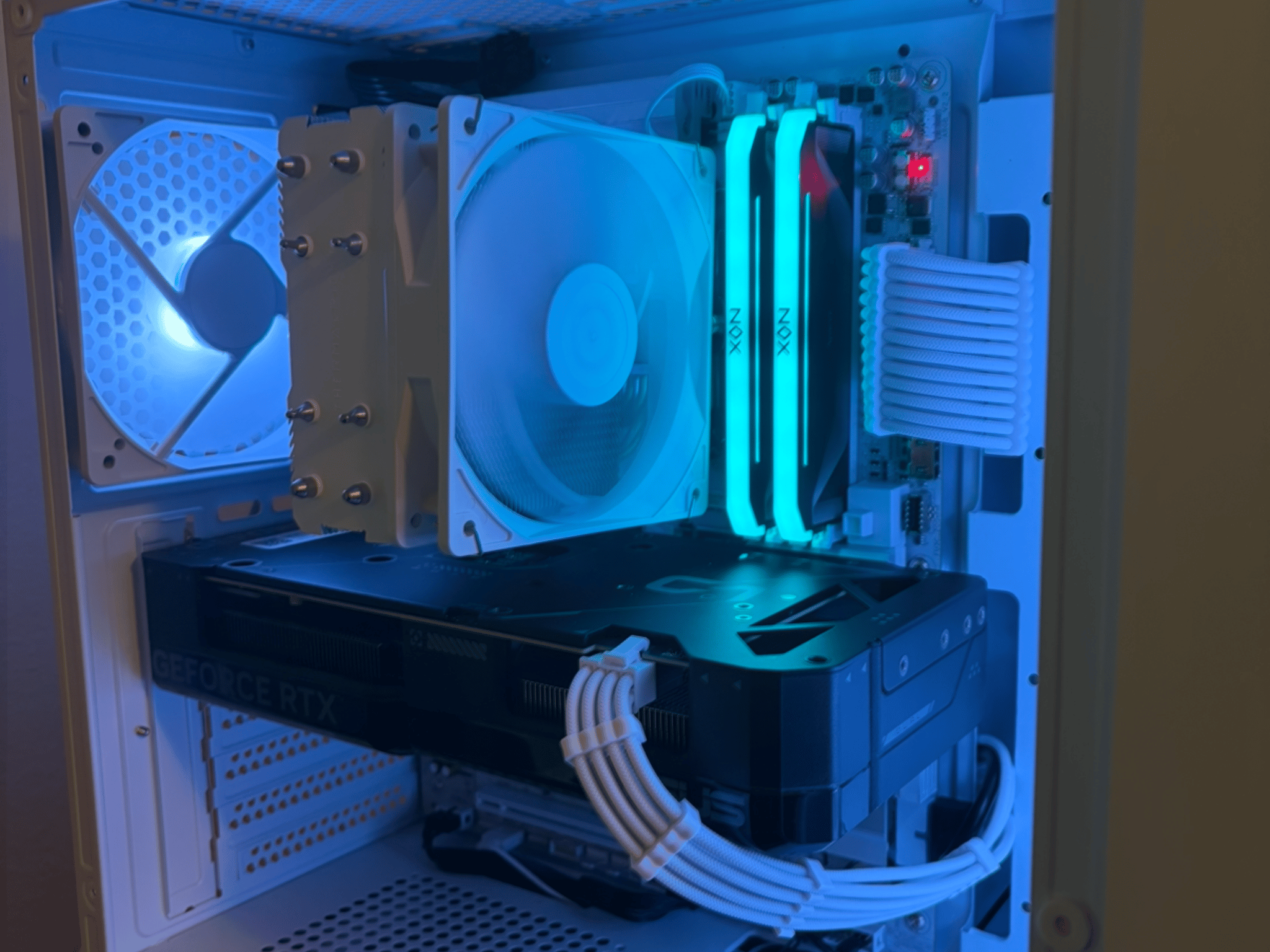 GeForce RTX 4070 Custom Gaming PC – Ryzen 7 9700X, 32GB DDR5, 2TB NVMe SSD