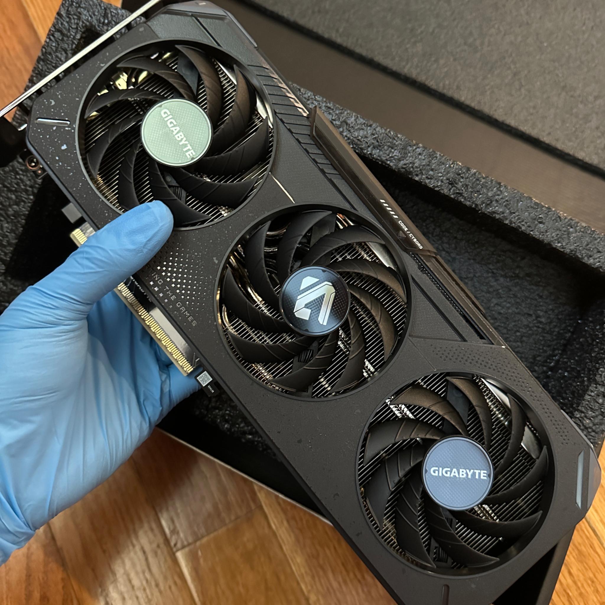 Gigabyte NVIDIA RTX 5060 Ti Gaming Overclocked Triple Fan 16GB