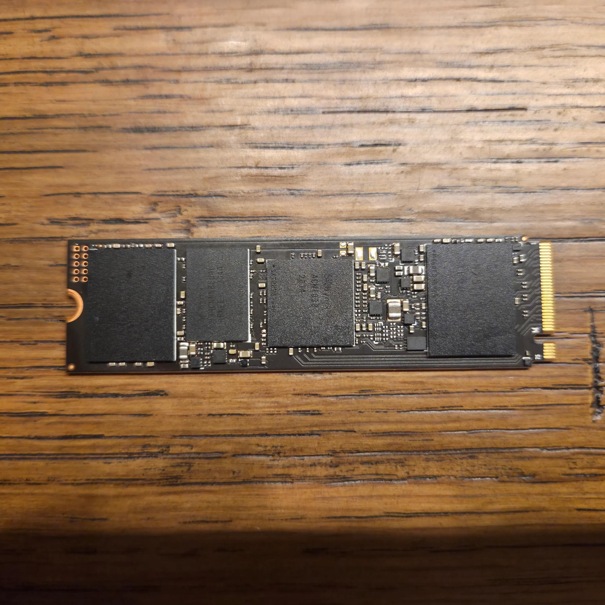 SK Hynix Gold P31 1TB NVME SSD (100% Health)