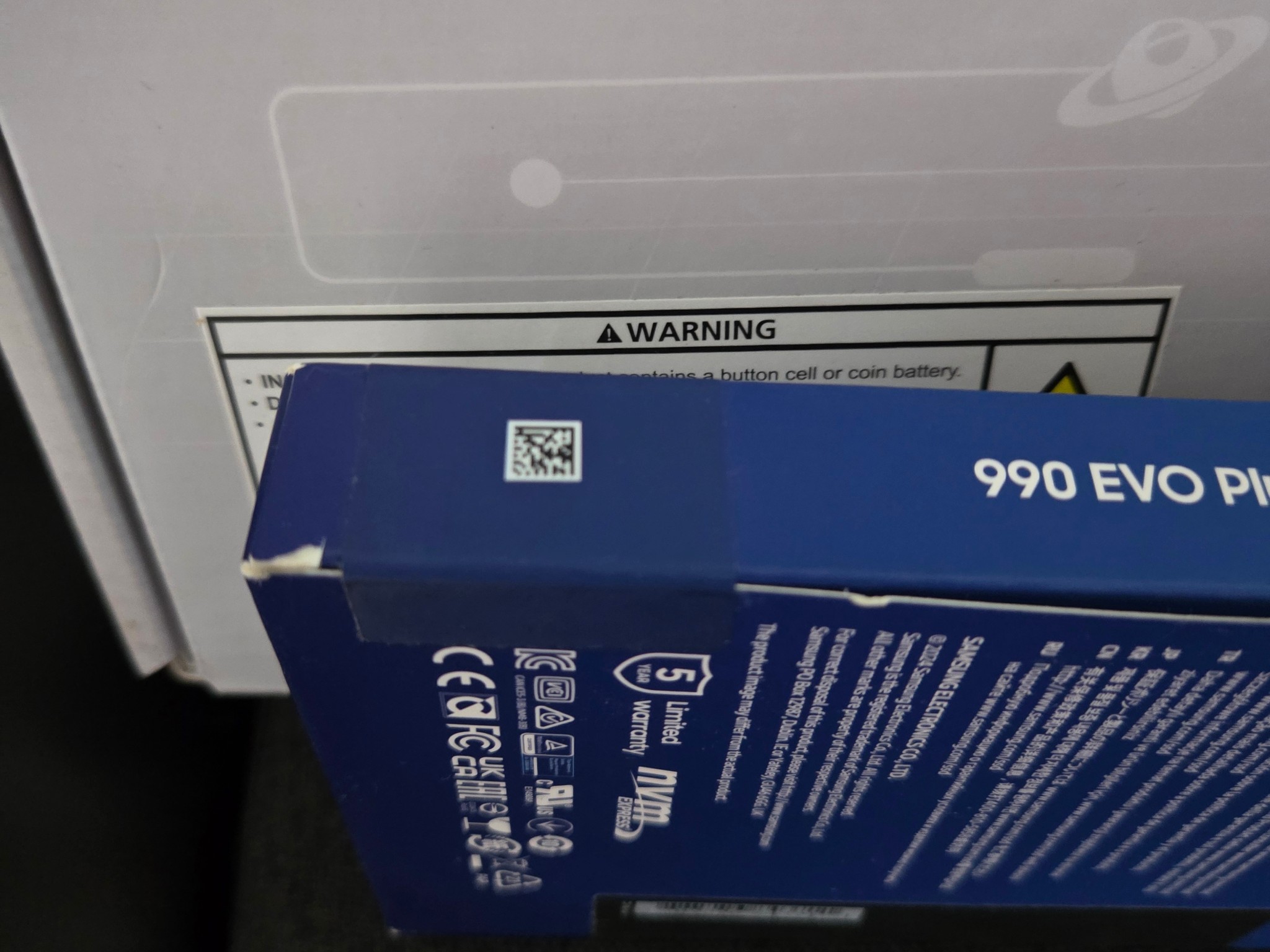 ASUS B650E Max Gaming WiFi W, 1TB Samsung 990 EVO Plus, Team Group 16GB DDR5 Set White