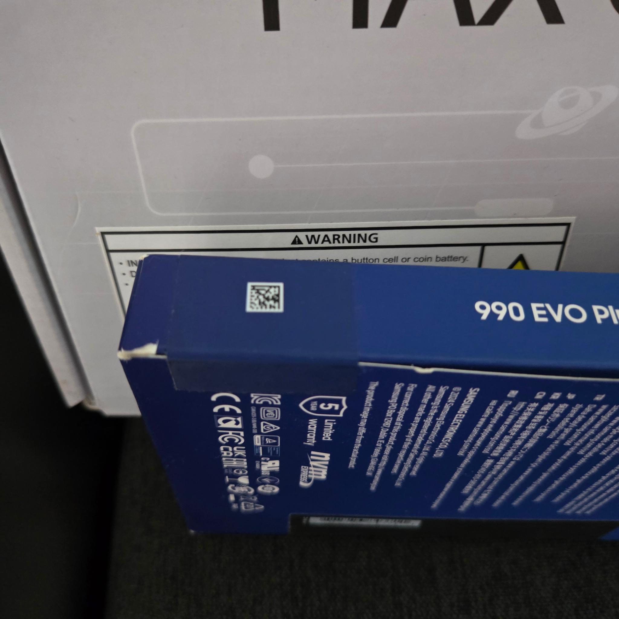 ASUS B650E Max Gaming WiFi W, 1TB Samsung 990 EVO Plus, Team Group 16GB DDR5 Set White