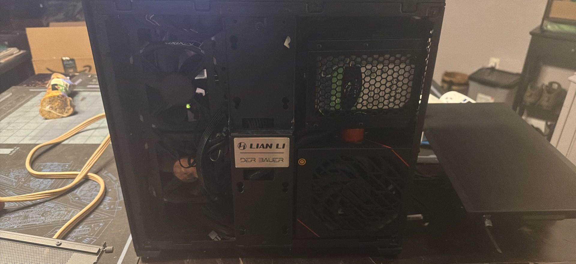 Blackout Custom Gaming PC