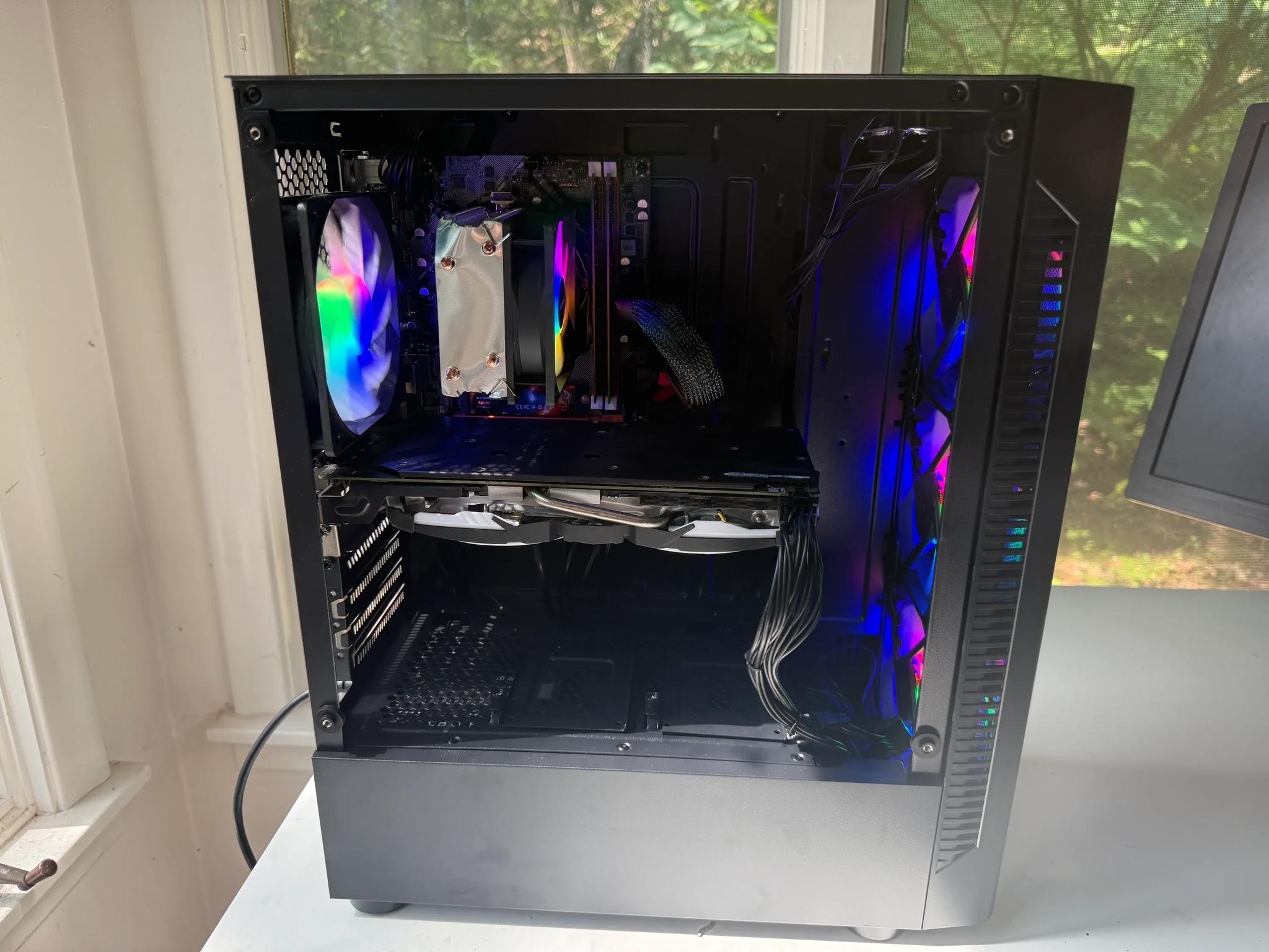 RX 580 / Intel I5 | WIFI | 16GB Ram | 1TB HDD + SSD | Windows 11 Activated