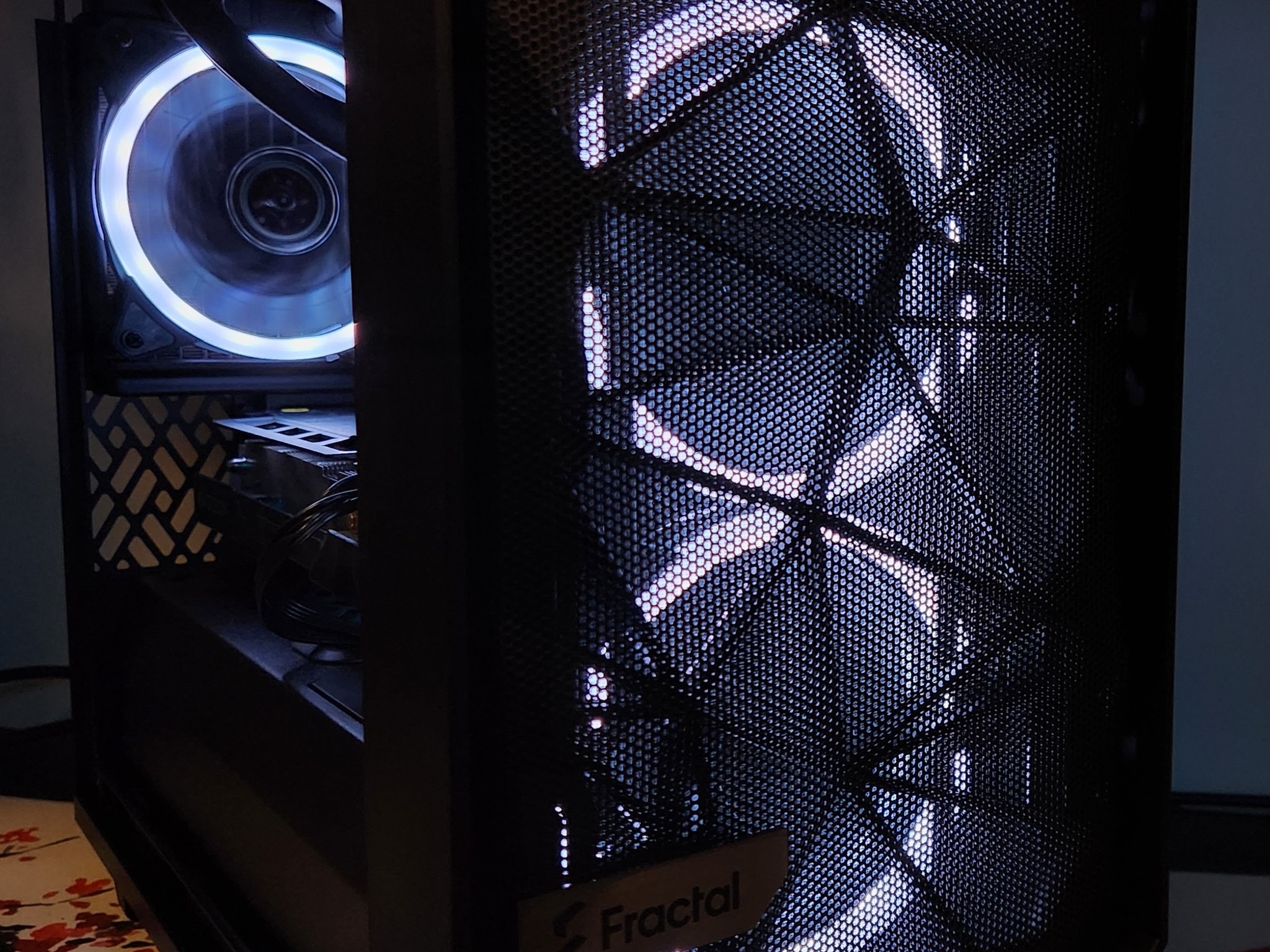 LIQUID COOLED GAMING RIG!  Ryzen 5 / 32GB RAM / 1TB SSD / RX 6600 8GB