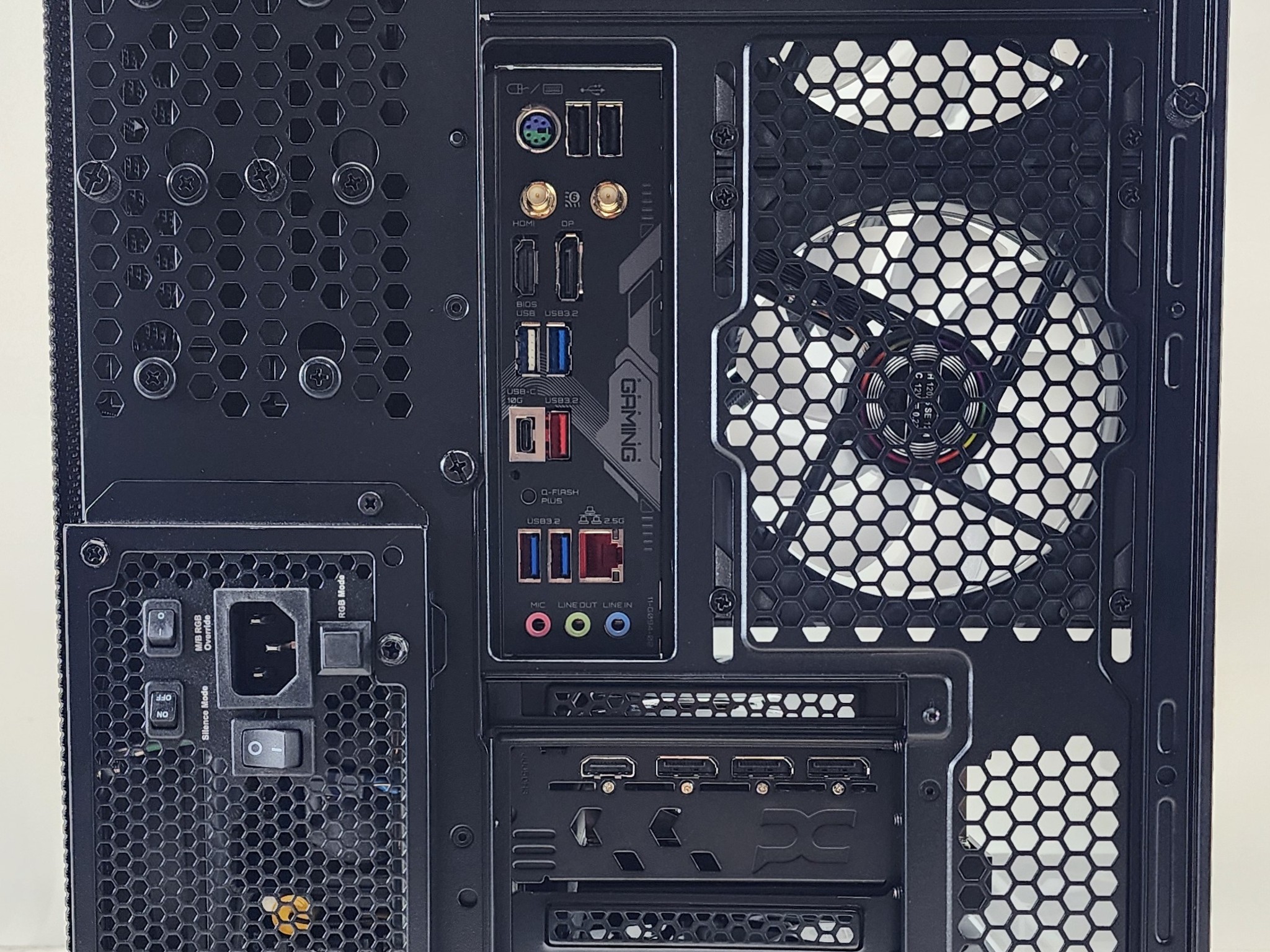 Gaming PC Ryzen 7 9700X 32GB RAM 2TB SSD RX 9070 XT 16GB Windows 11 Computer