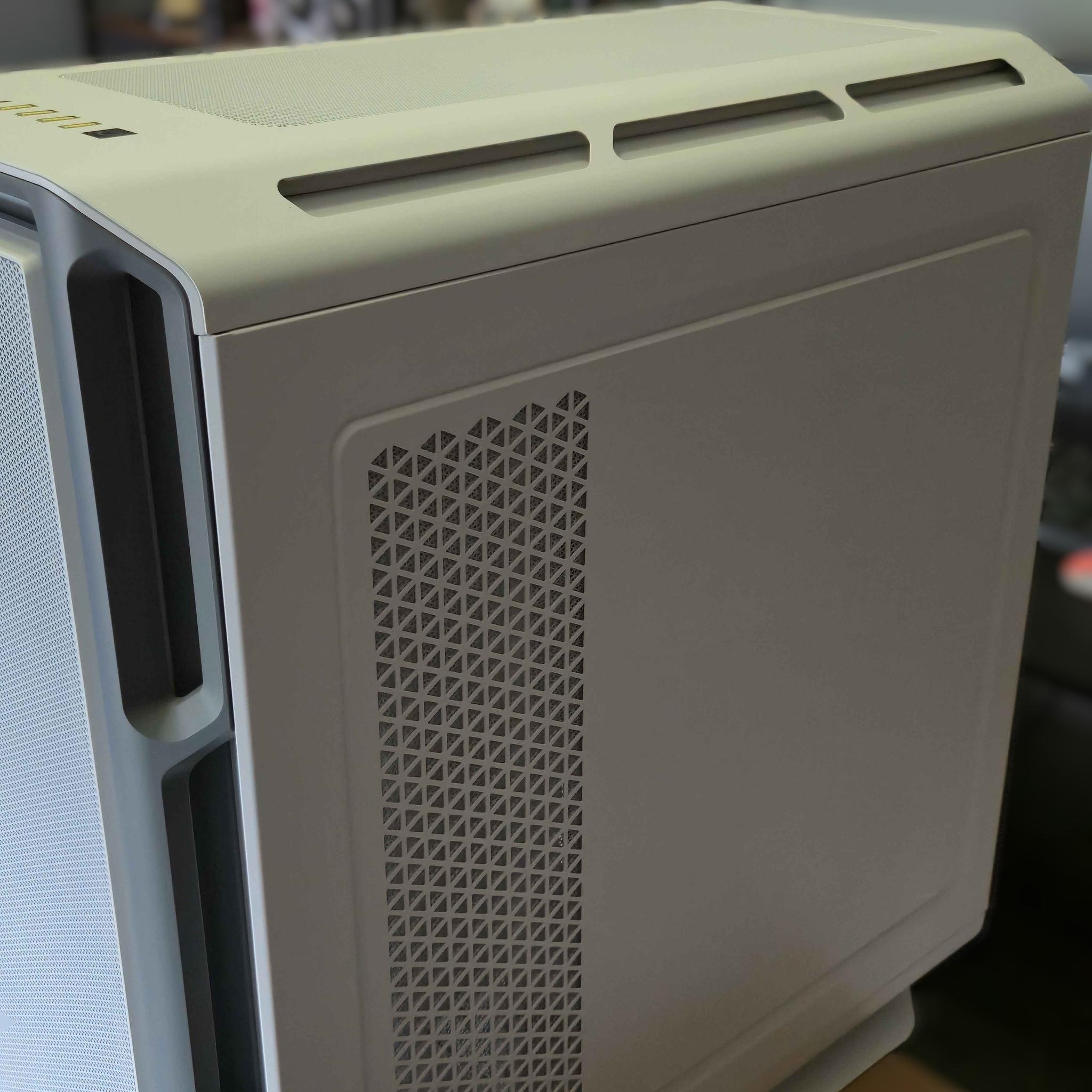 Corsair ICUE 5000T RGB - White/Grey