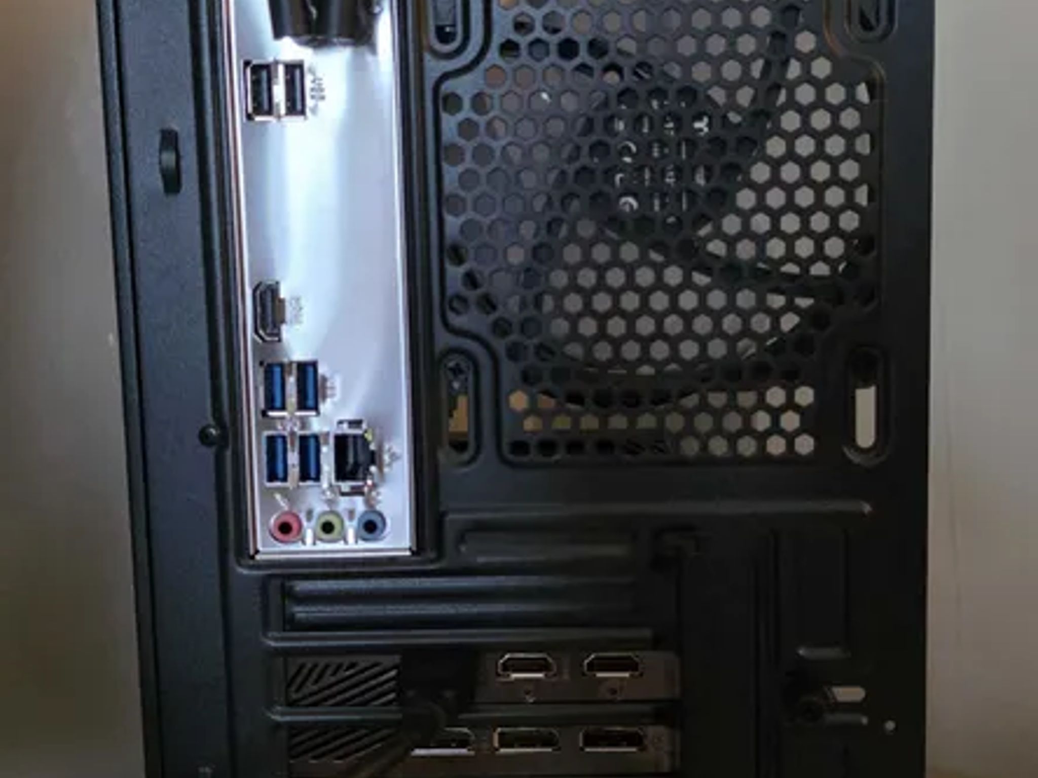 BRAND NEW RTX 3070 Gaming PC | Ryzen 5 5600 | 16GB DDR4