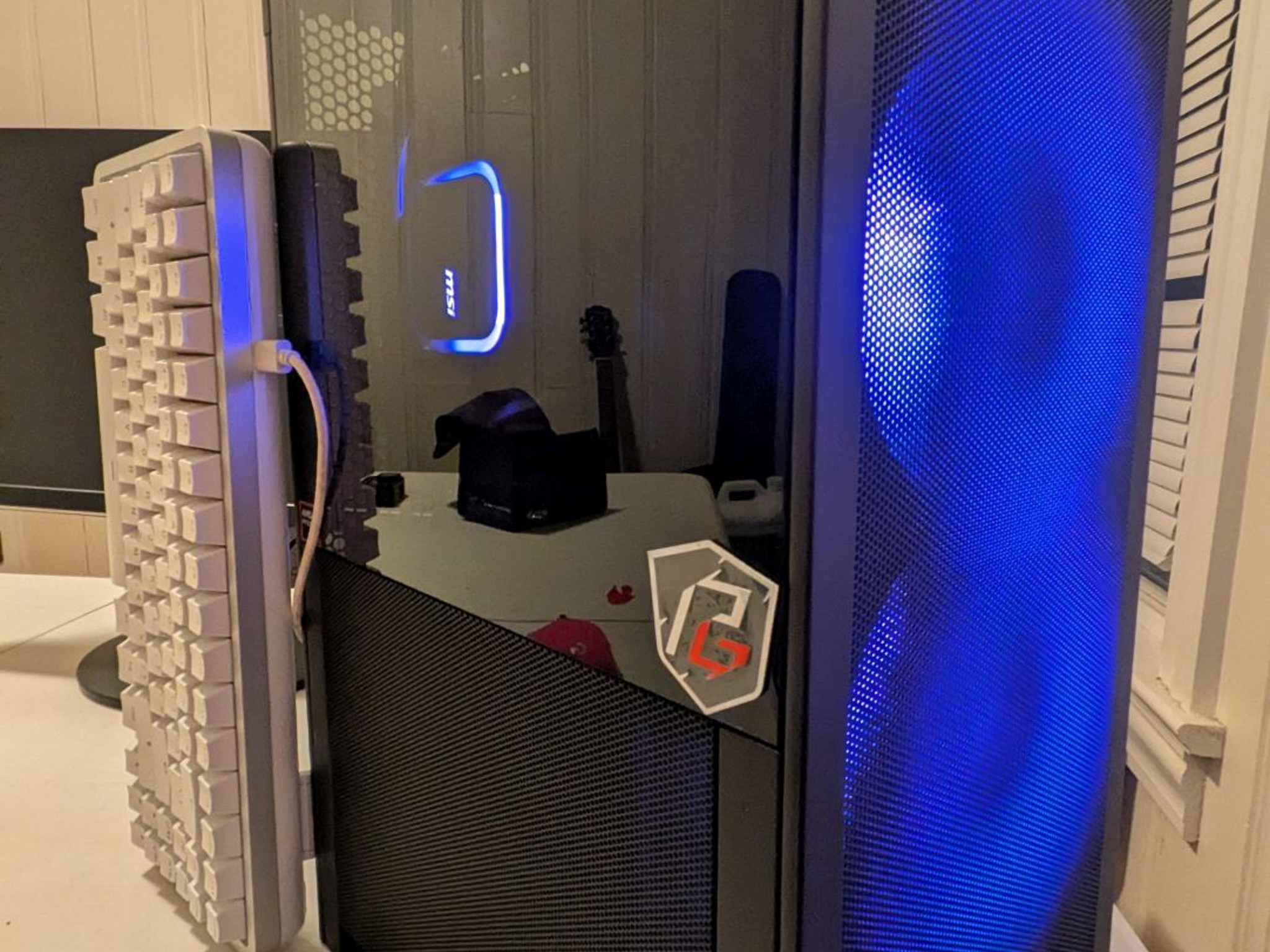 New NZXT H2 Flow Mini PC Custom Build TechBAWSE Teeny Tower AMD/RTX 5070
