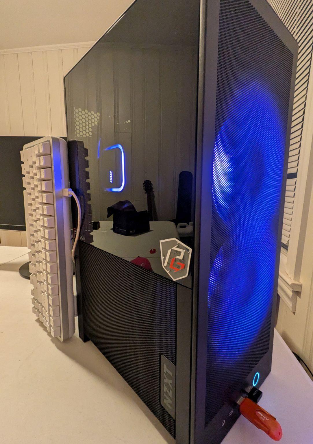 New NZXT H2 Flow Mini PC Custom Build TechBAWSE Teeny Tower AMD/RTX 5070
