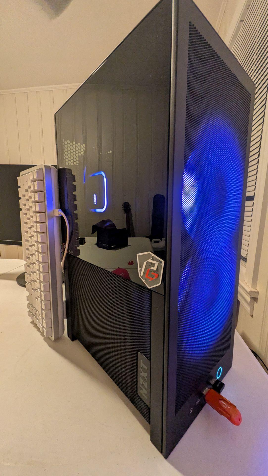 New NZXT H2 Flow Mini PC Custom Build TechBAWSE Teeny Tower AMD/RTX 5070