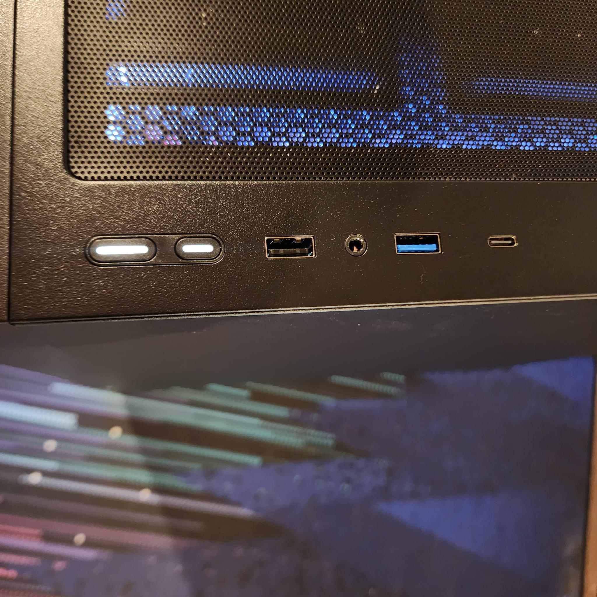 RTX 4080 SUPER / Intel Core Ultra 9 285 / 32GB DDR5 RAM / 1TB NVMe SSD