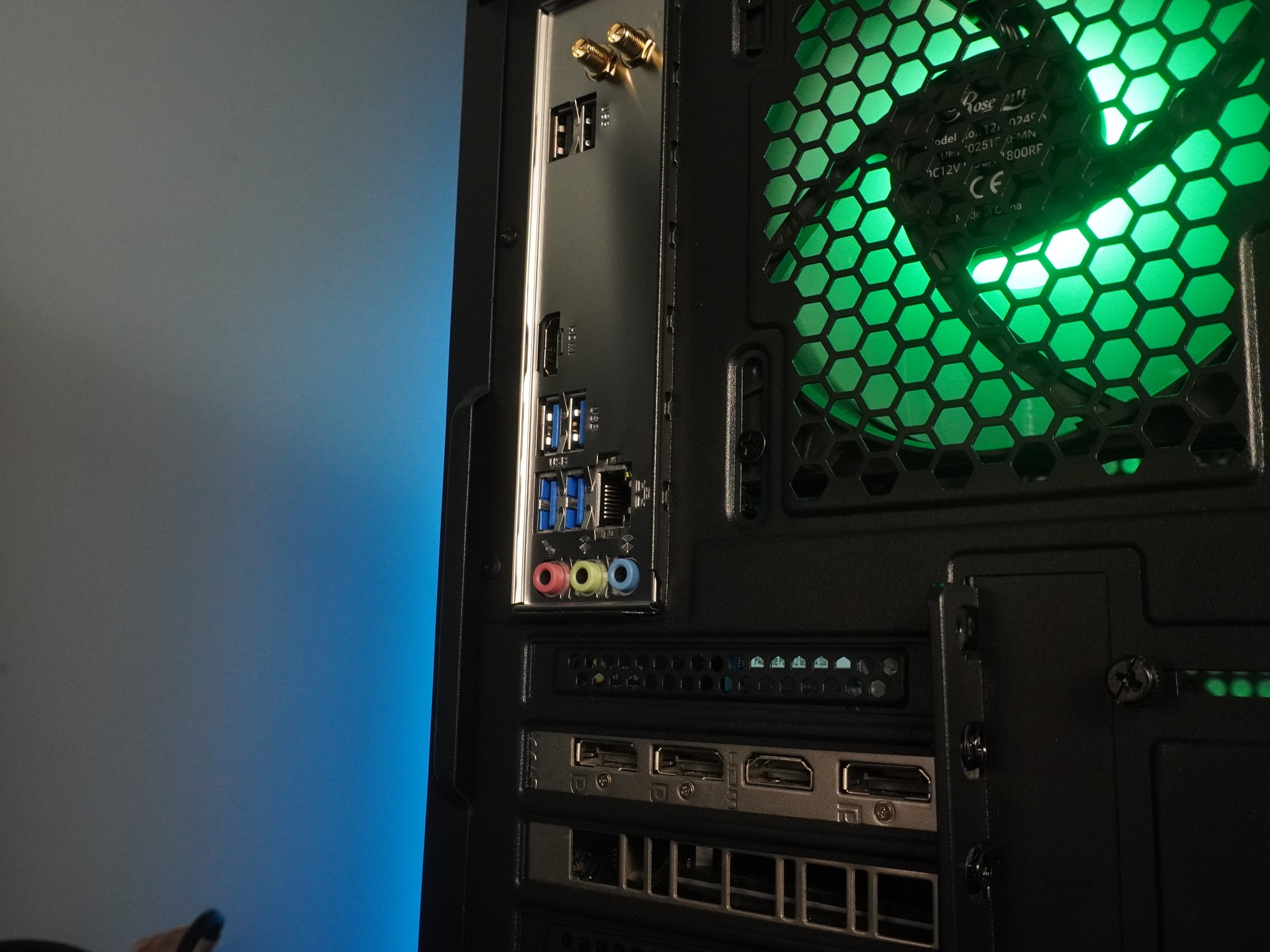 🖤STEALTH🖤 1080p GAMING MACHINE 💚GTX 1660 Super 🧡 Ryzen 5 5500 | 16GB | 500GB | WIFI