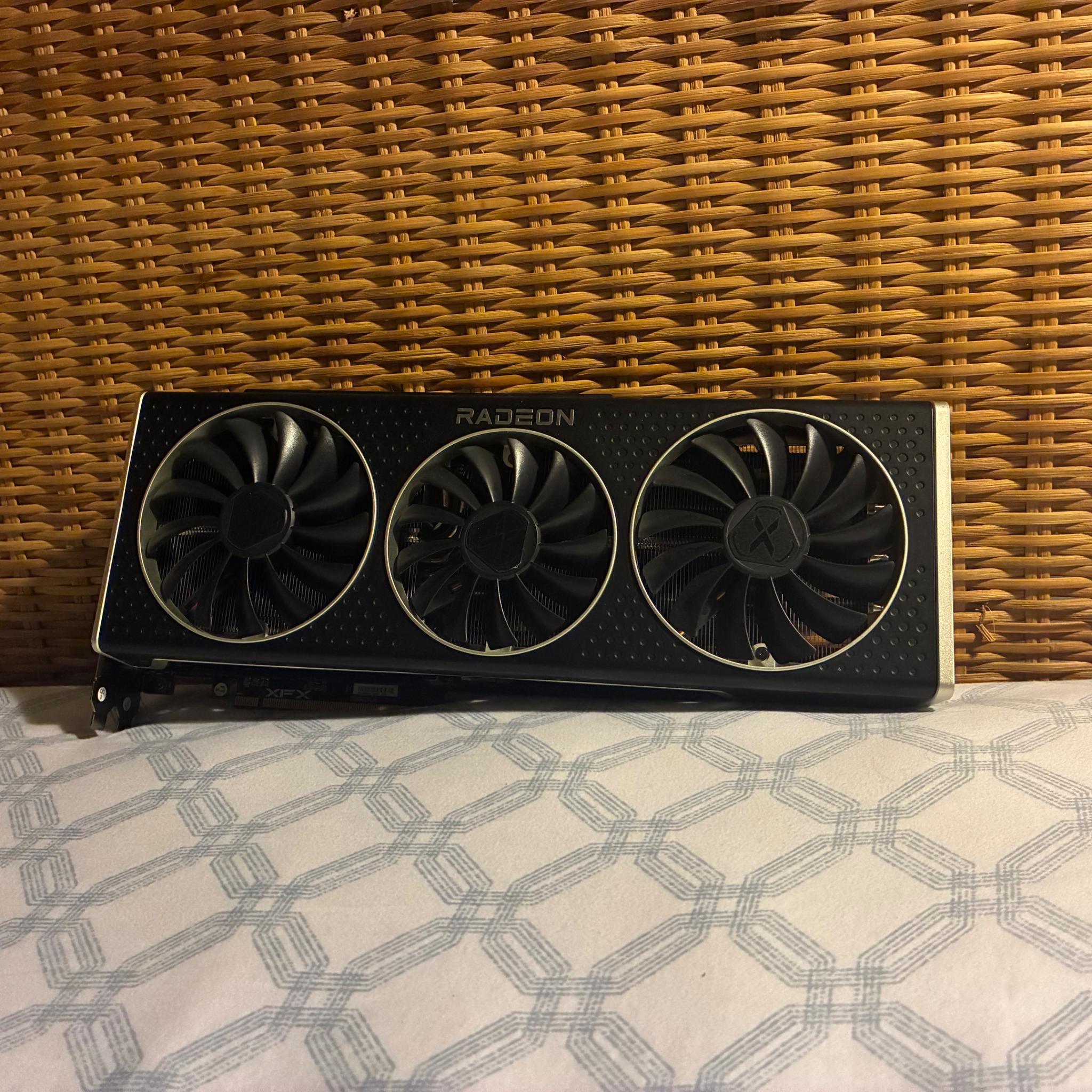 LIKE NEW!!! RX 6950 XT - XFX Speedster Merc