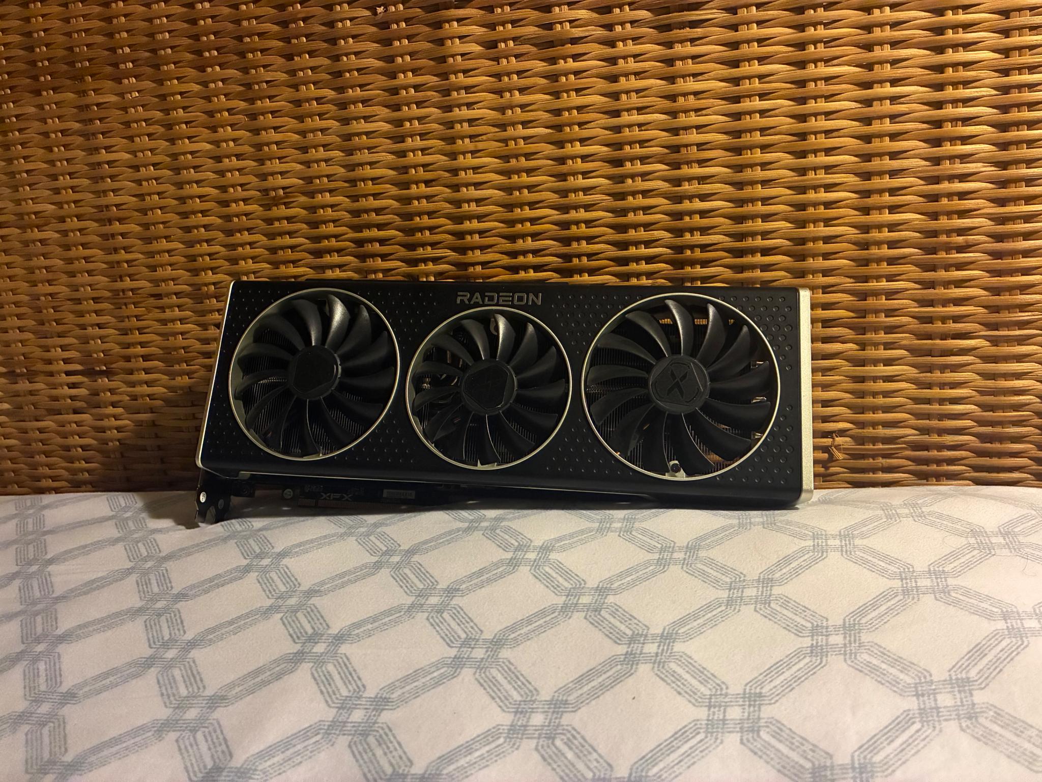LIKE NEW!!! RX 6950 XT - XFX Speedster Merc