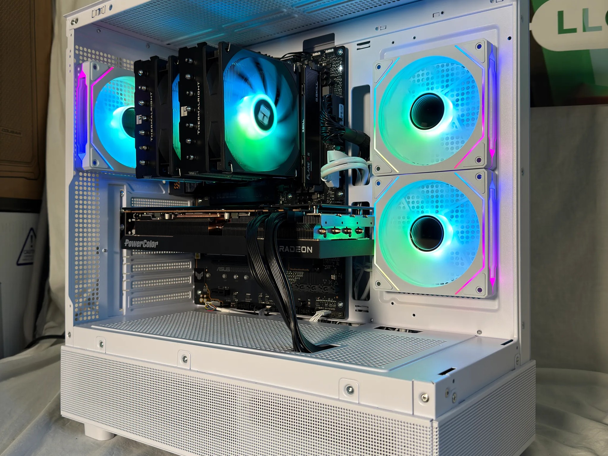 RX 7900 GRE GAMING PC Ryzen 7 7700X