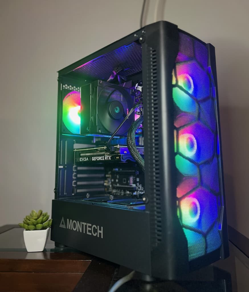 🚨Ryzen 7 7700X w/ RTX 3070 w/ 32 GB DDR5 RAM🚨FREE COMPONENT UPGRADE SURPRISE WITH PURCHASE!!!