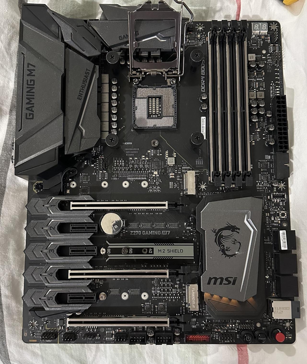 MSI Z270 Gaming M7 + i7-7700K