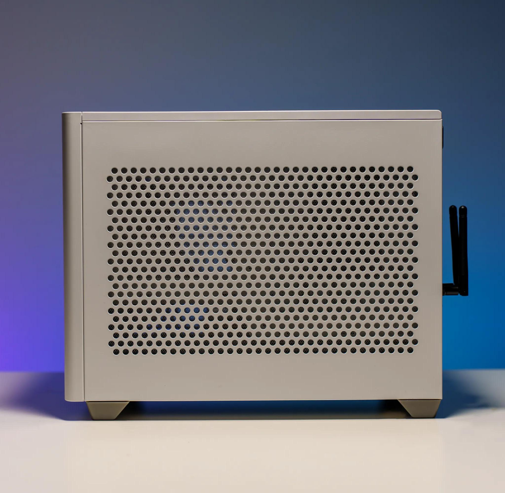 All White Mini-ITX Gaming PC | AMD Ryzen 7 5700x | RTX 3070 | 16GB DDR4 | 1TB M.2 | ARGB