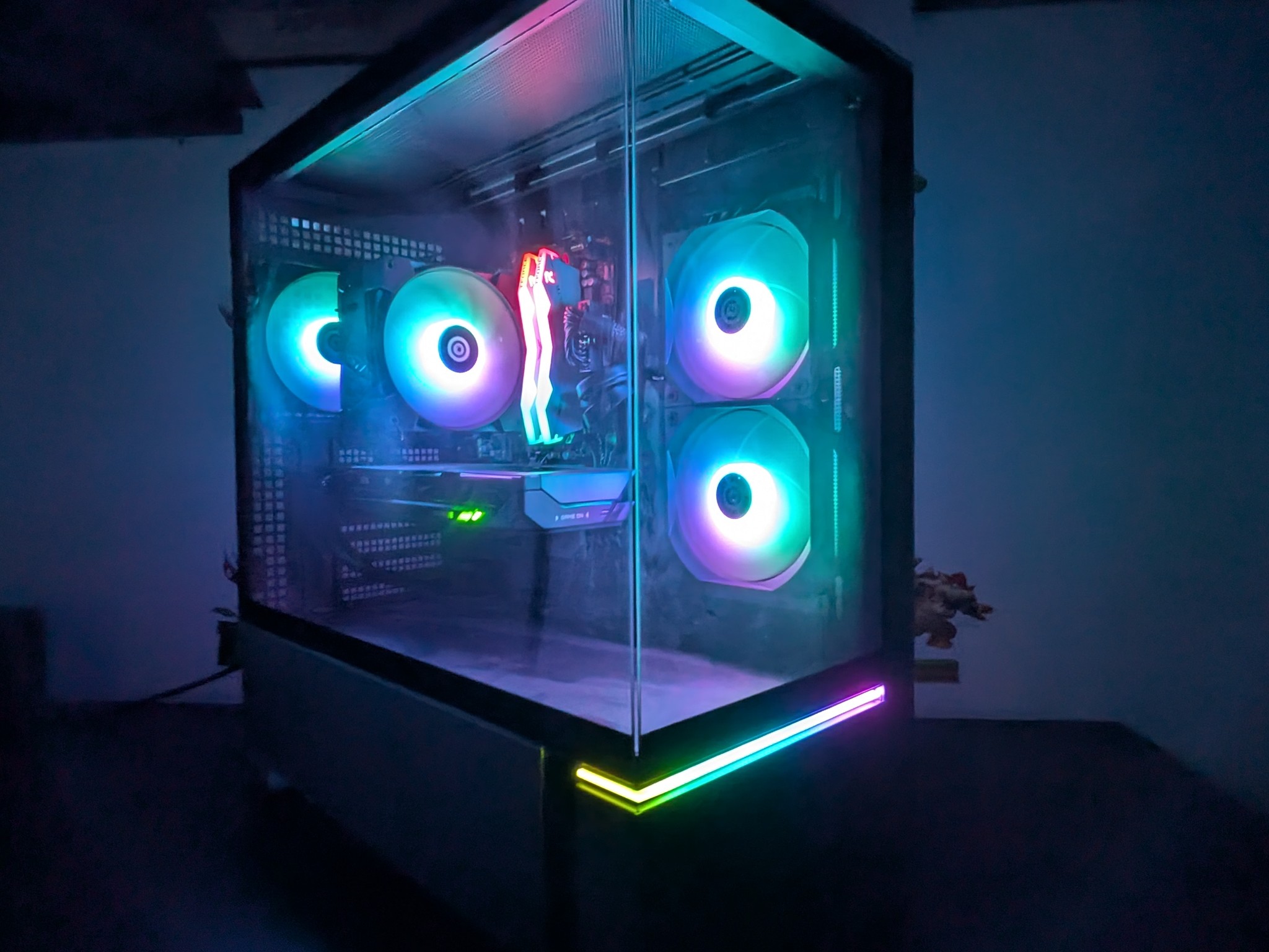 8400F | RTX 5060 | 16 GB | 1 TB | 600W GOLD