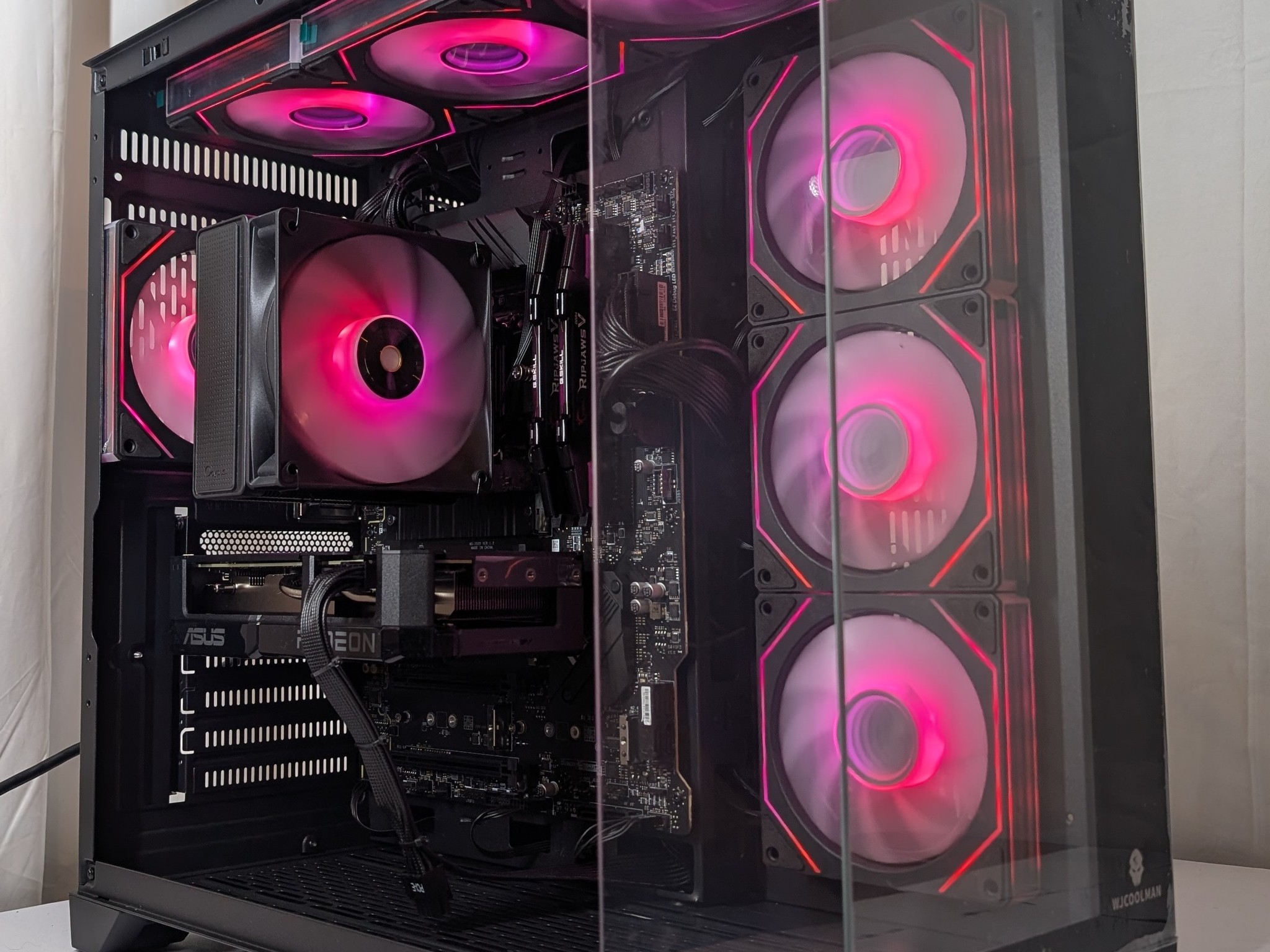 RX 9060XT 16GB | I5 12600KF | 32GB DDR4 | 1TB NVME