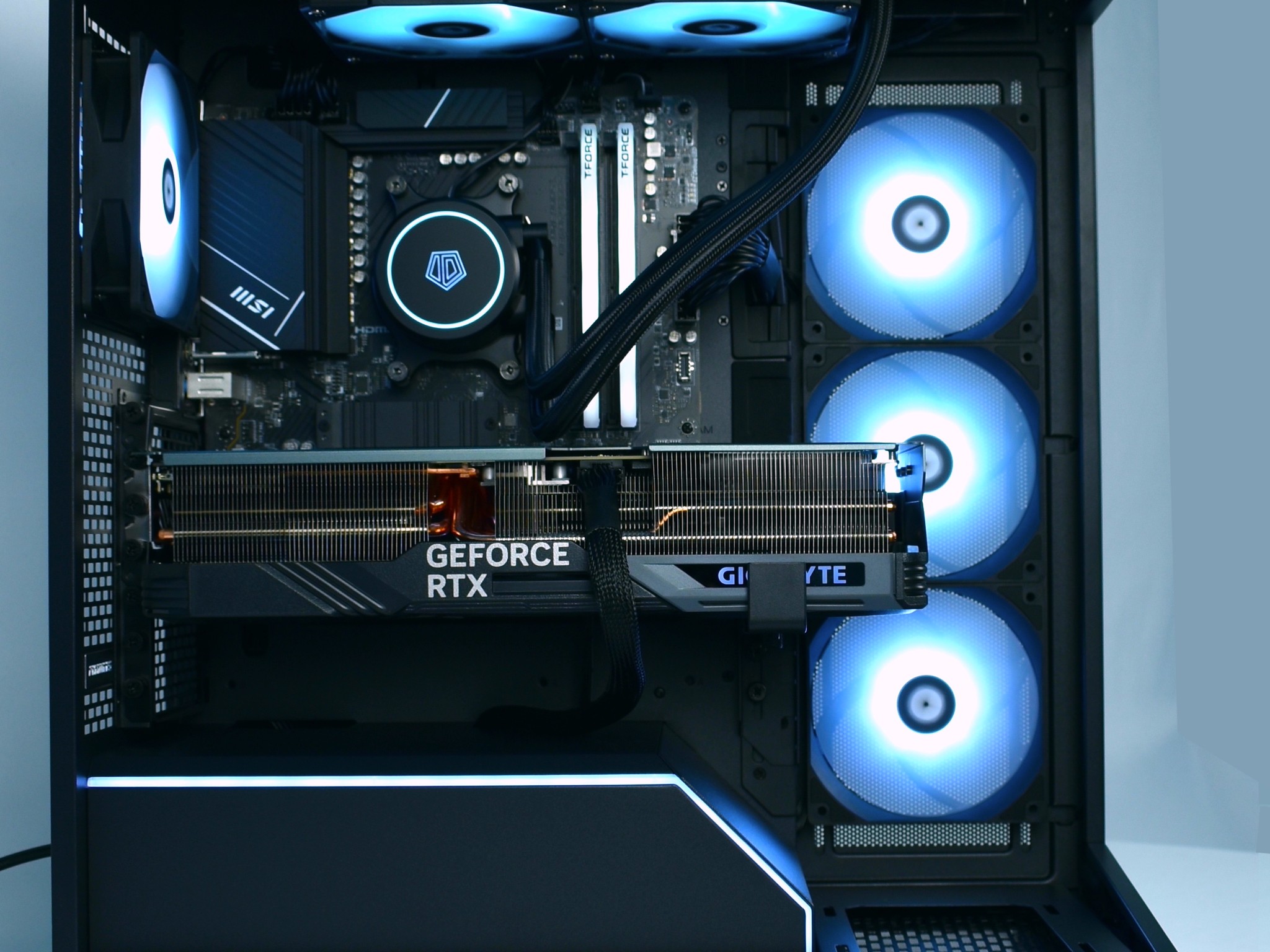 ⚡️GODLIKE⚡️4K Gaming/Streaming PC | Ryzen 7 7800X3D, NVIDIA RTX 4080 SUPER, 2TB SSD, 32 GB DDR5 | B
