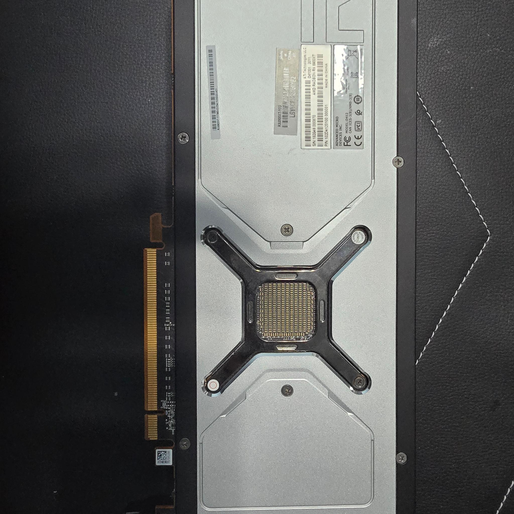 AMD RX 6900xt reference model