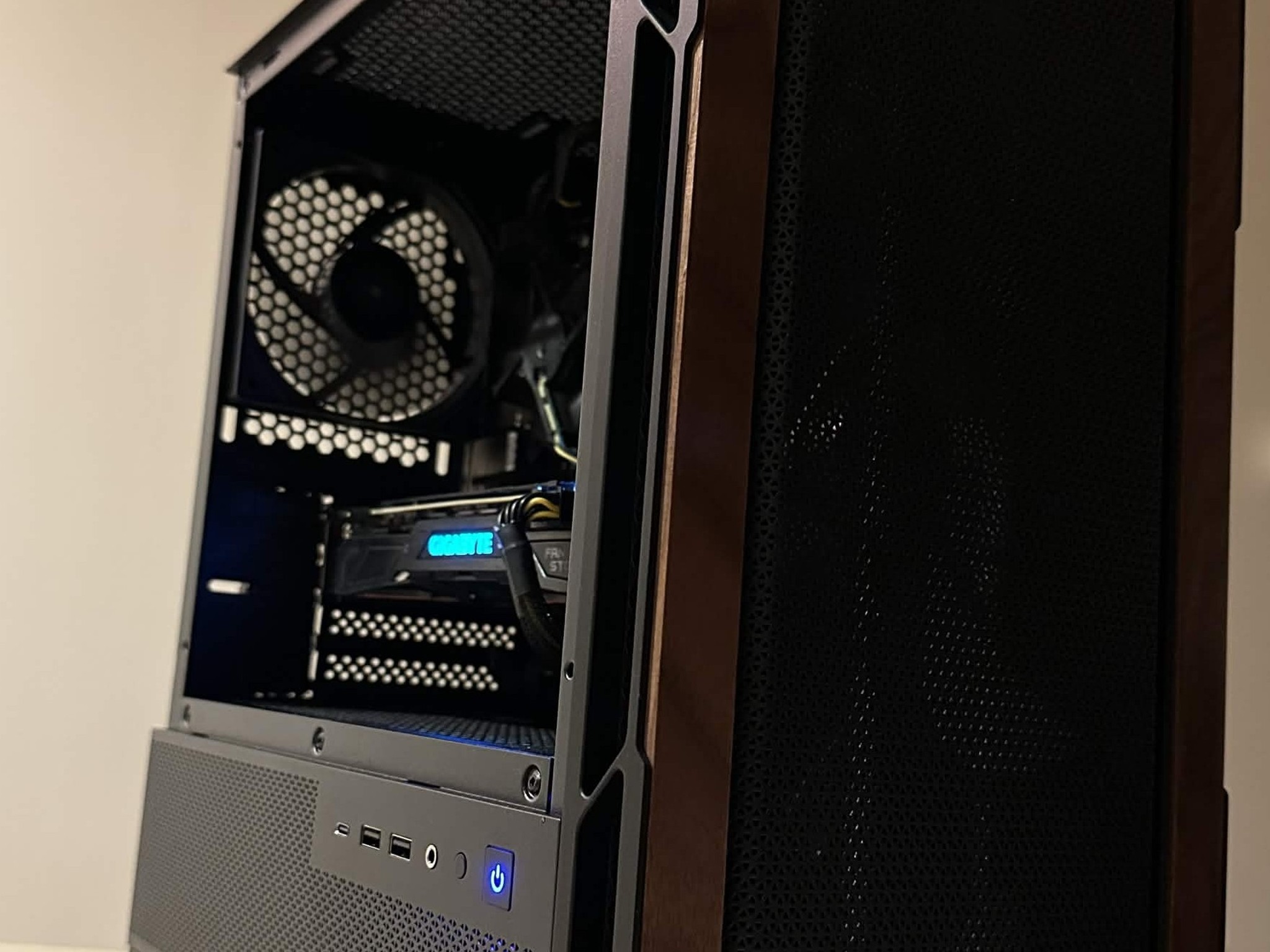 Gaming PC - Intel Core i3-10105F | Gigabyte NVIDIA GeForce GTX 1070 | 16GB RAM | 500GB SSD | Win11