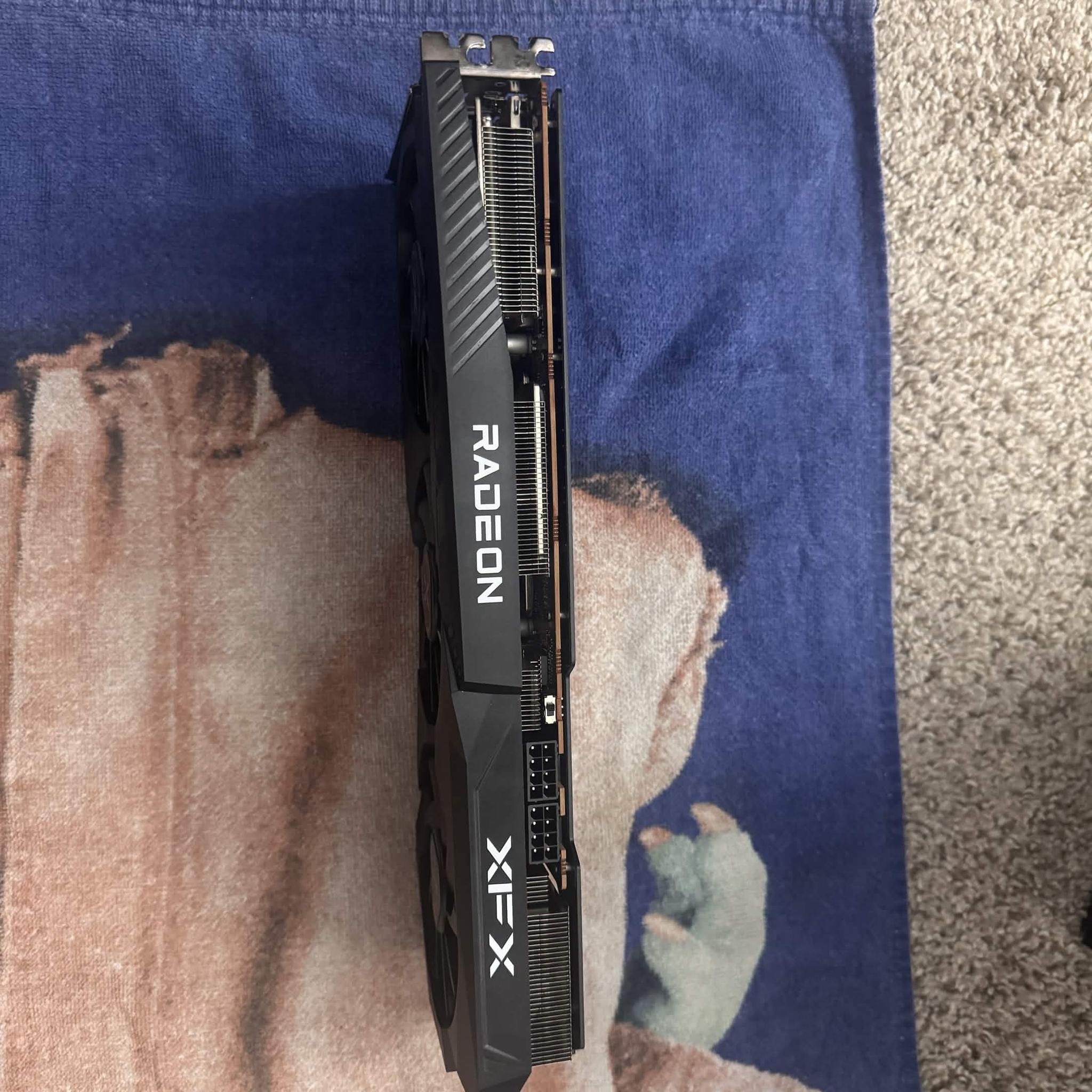 XFX Speedster SWFT 309 Radeon RX 6700 XT