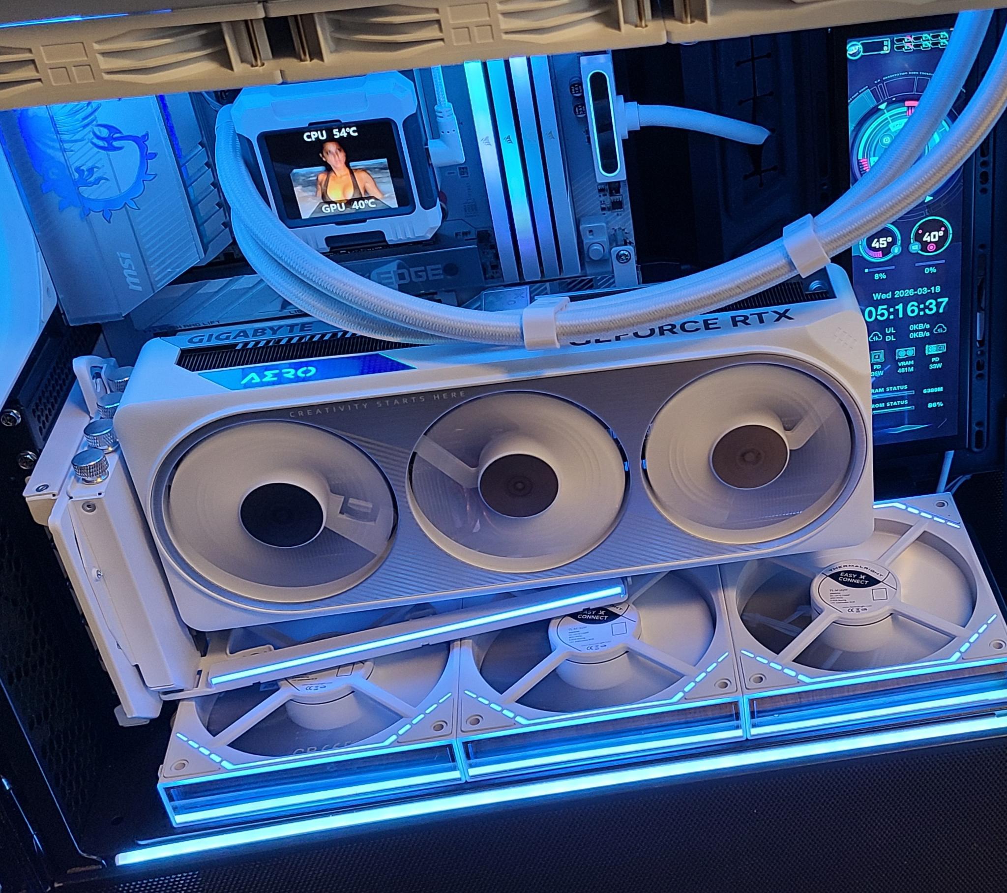 GIGABYTE AERO OC GeForce RTX 4070 SUPER (White)