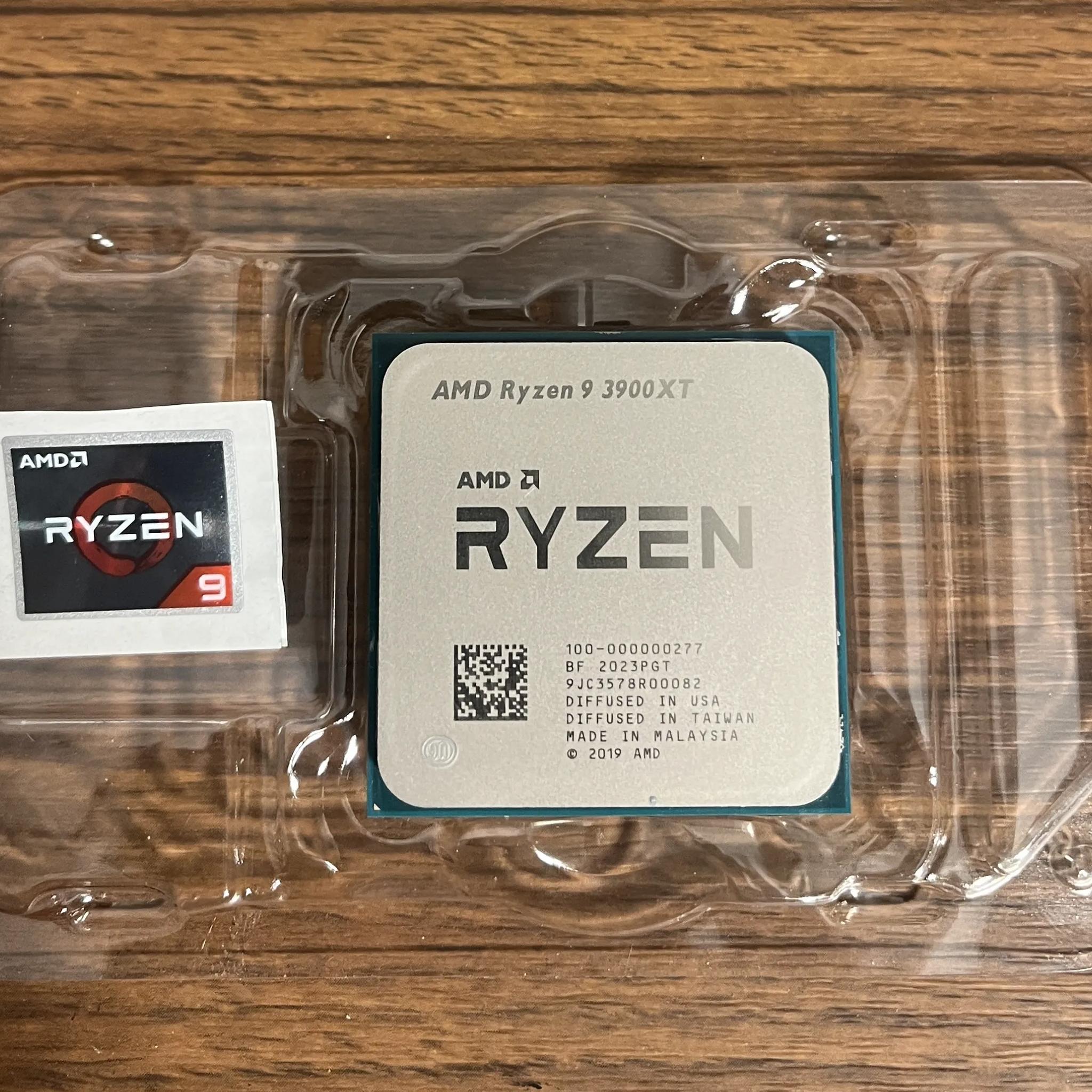 AMD Ryzen 9 3900XT Processor (4.7 GHz, 12 Cores, Socket AM4) 100-000000277