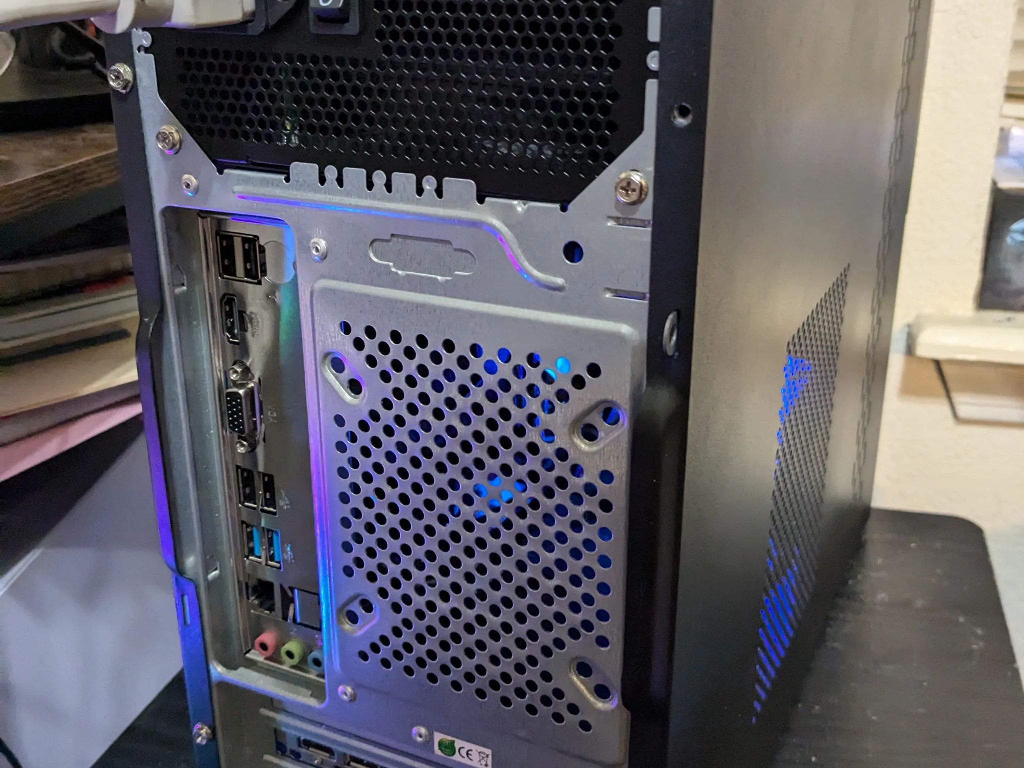 FREE SHIP ~ Xeon 1231v3 (same as i7-4770), 16GB RAM, RX 570 8GB, 400GB SSD, Win10, Subtle RGB