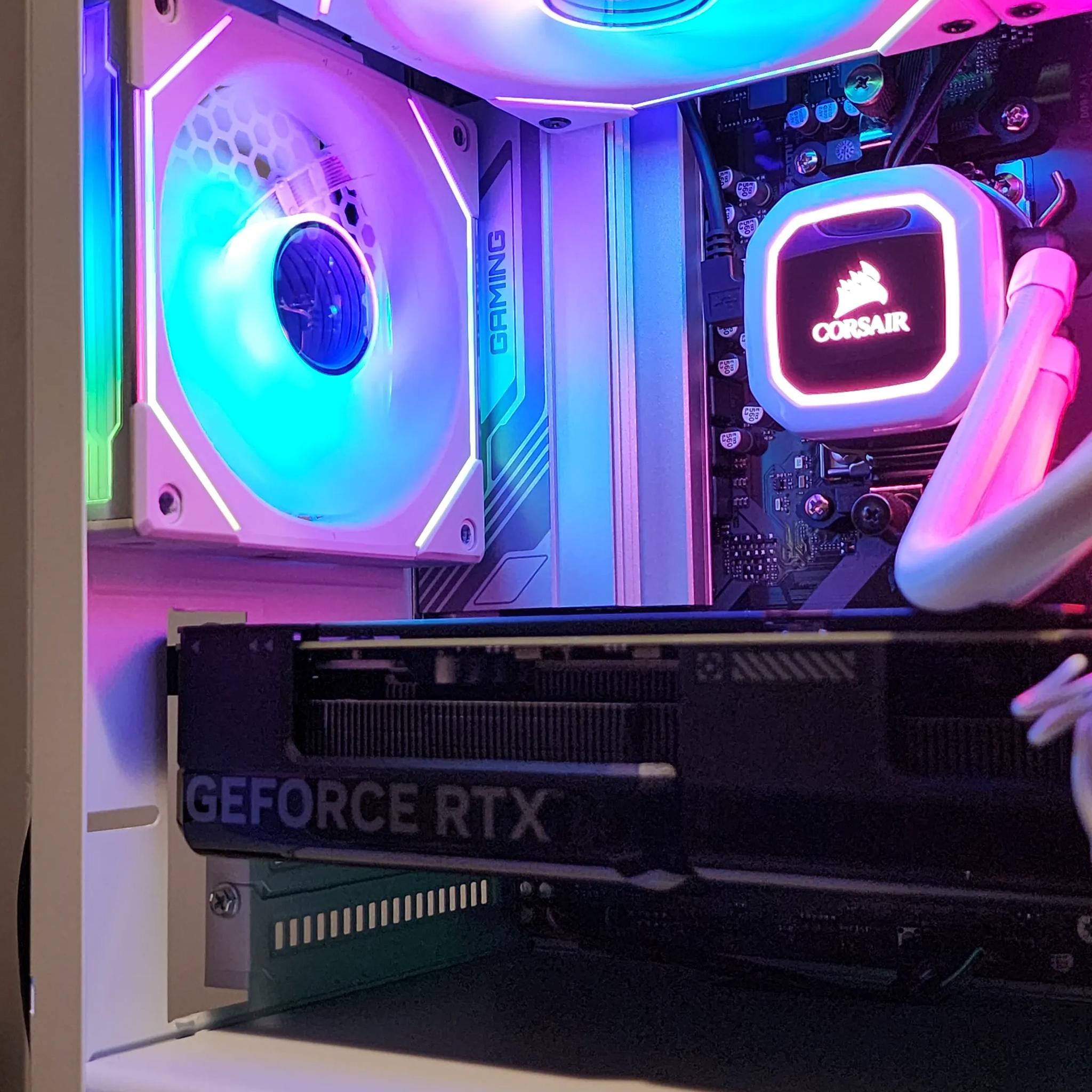 💥Versatile White PC💥 RTX 4070 | Ryzen 7 7700X | 32GB DDR5 | 1TB NVME M.2 | Windows 11 Pro