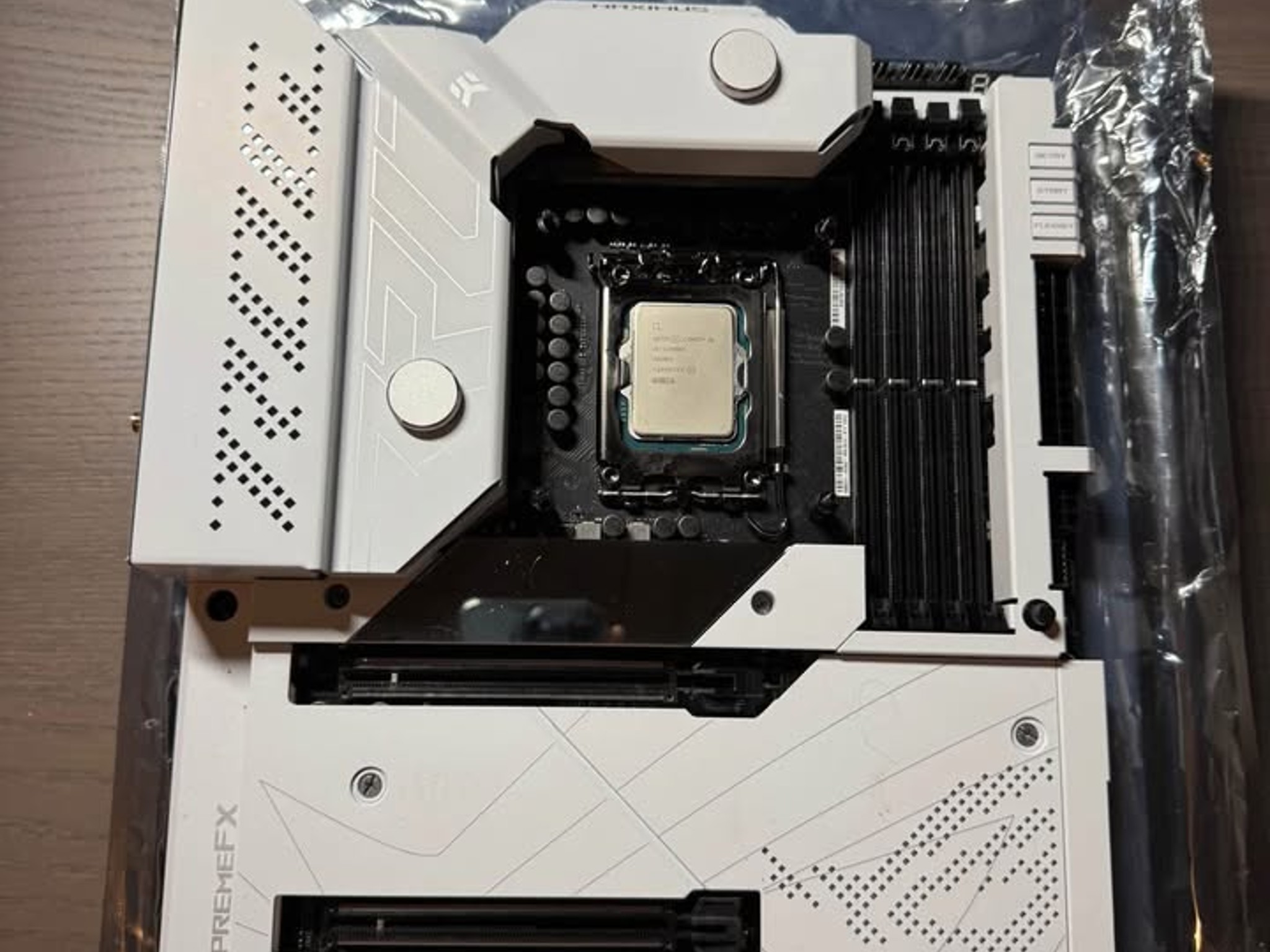 Asus Z690 Maximus Z690 Formula LGA 1700 Motherboard DDR5