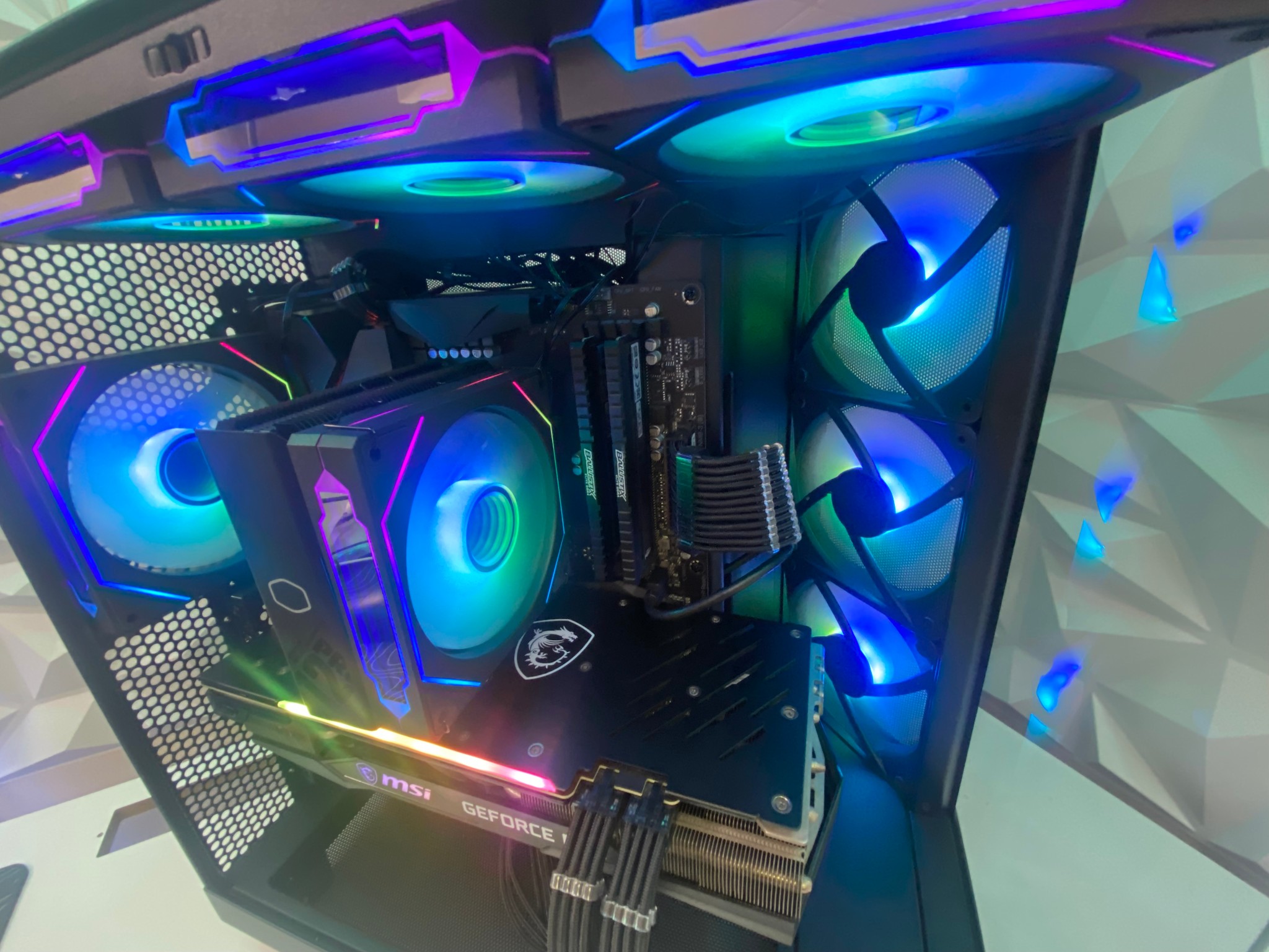 Pure Aesthetic Gaming PC | Ryzen 7-5800XT | RTX 3070 8GB | 16GB RAM | 1TB SSD