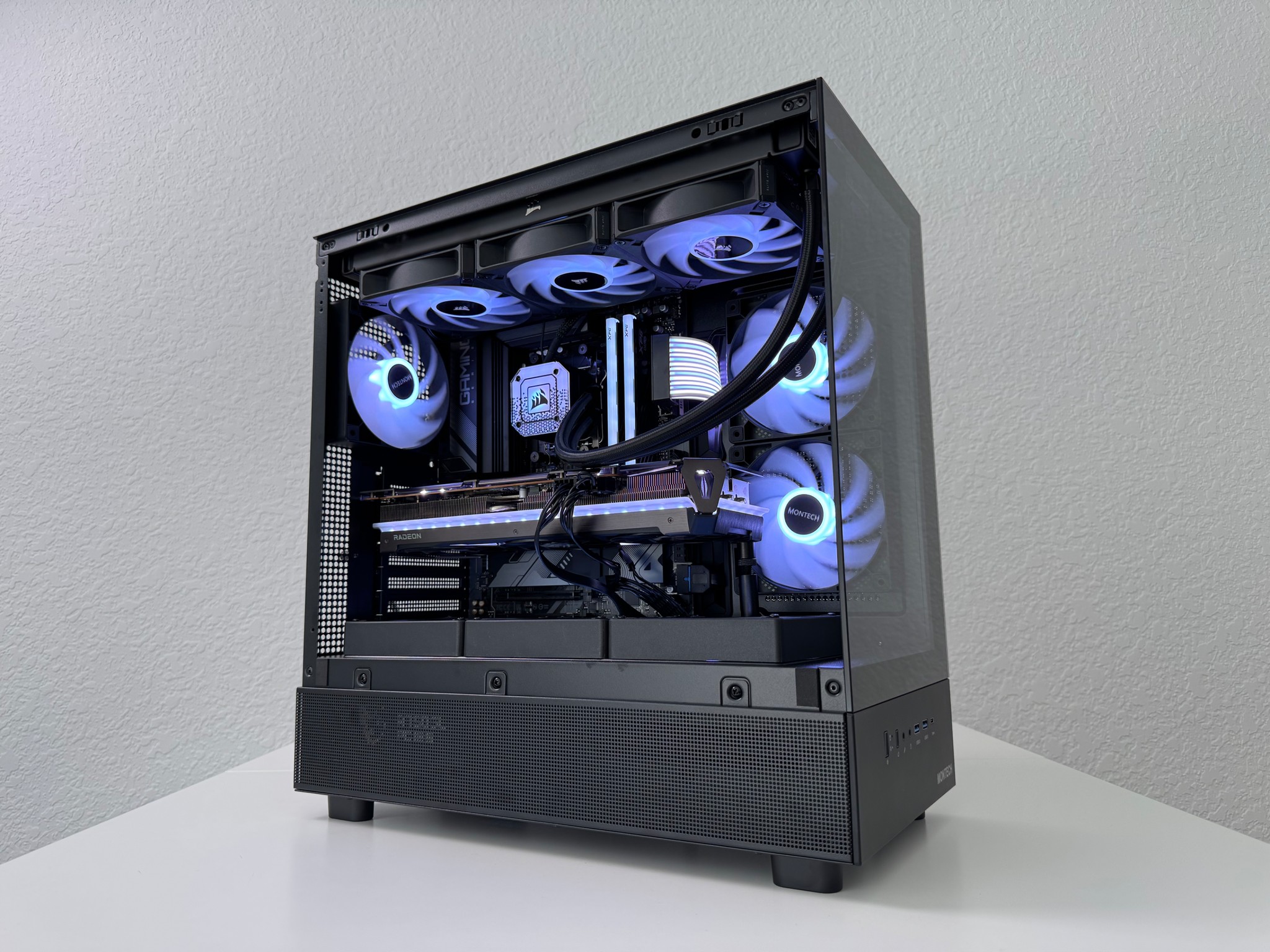 ⚔️ High-End 1440p/4K Gaming PC AMD Ryzen 7 7700 AMD Radeon RX 7800 XT 32GB DDR5-5600 1TB NVMe Win 11