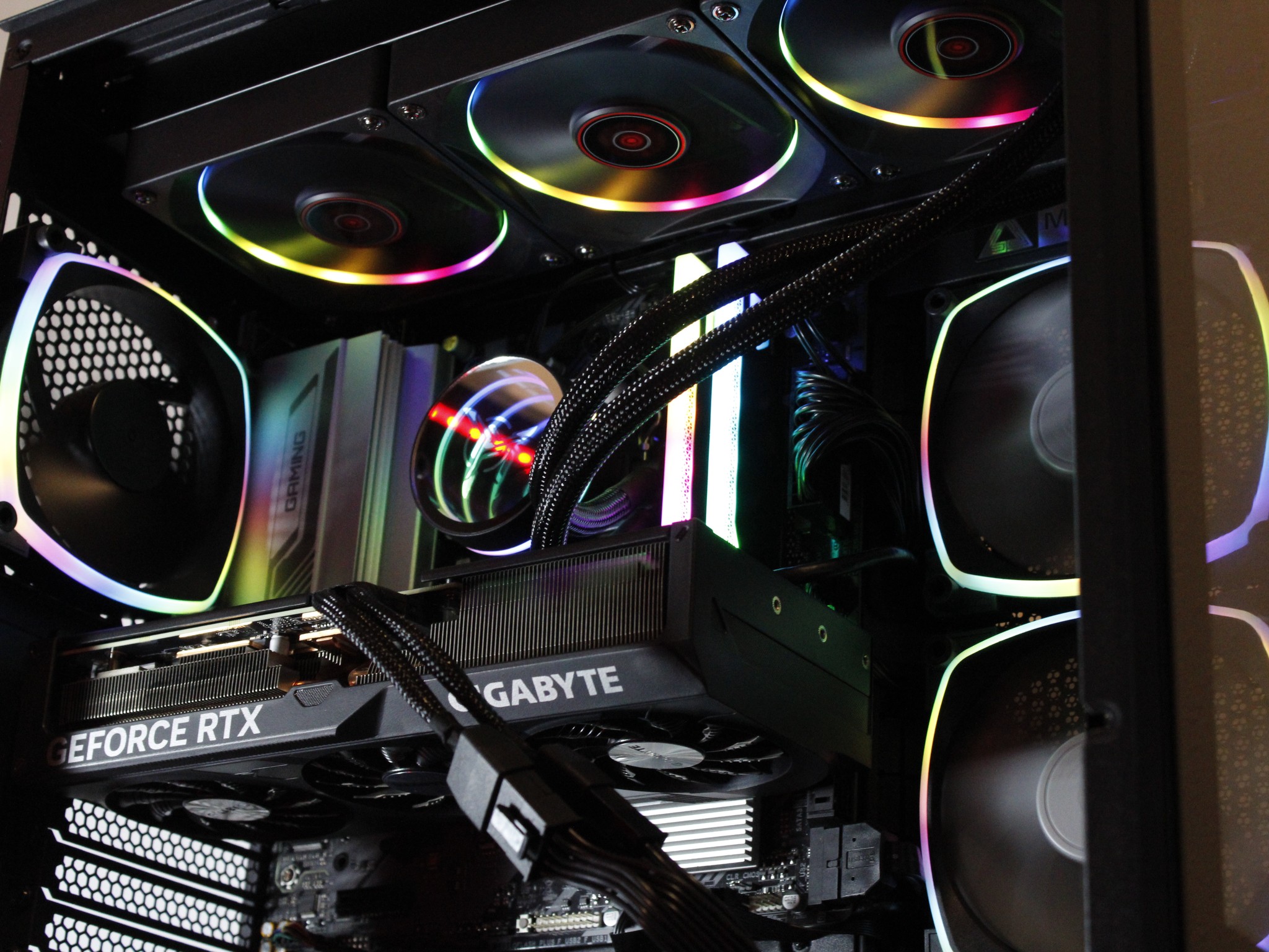 Gaming PC [RTX 4070 Ti Super][Ryzen 7 7800X3D][32GB Ram]