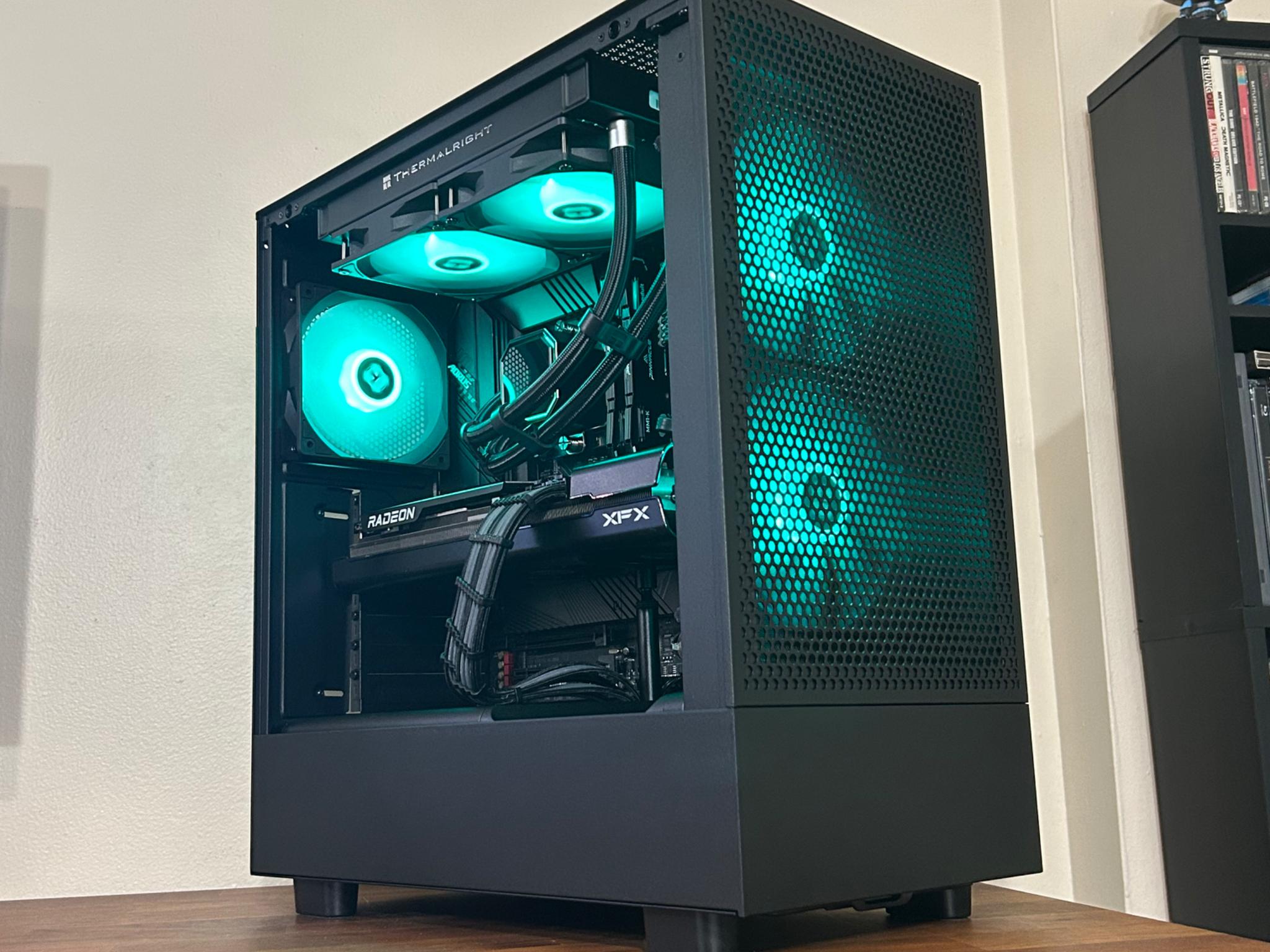 RX 7700XT 12GB | Intel i5 12600K | 32GB DDR4 | 1TB SSD | The Operator RX