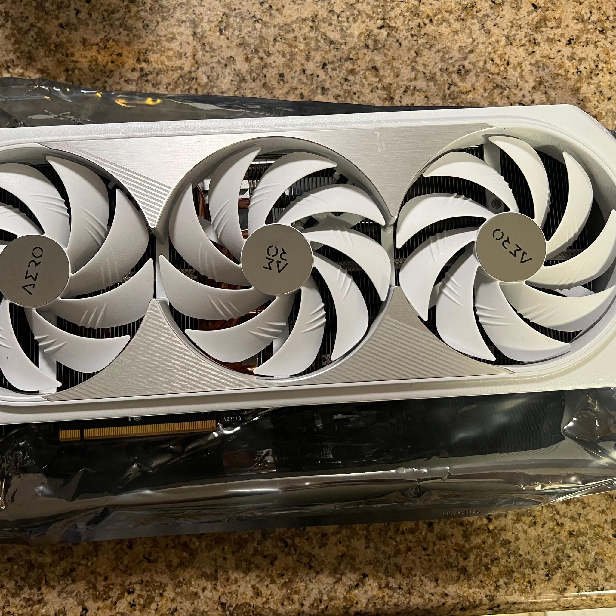 Gigabyte NVIDIA GeForce RTX 4080 Super Aero Overclocked Triple Fan 16GB GDDR6X PCIe 4.0 GPU