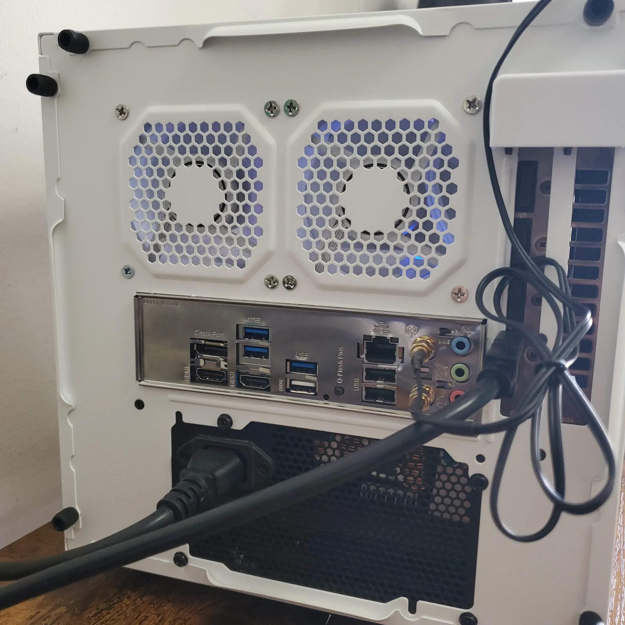 Snow White Mini ITX Cube PC | RTX 3050 8GB | Ryzen 5 3600 | 16GB DDR4 ARGB | 1TB NVME SSD | Wifi