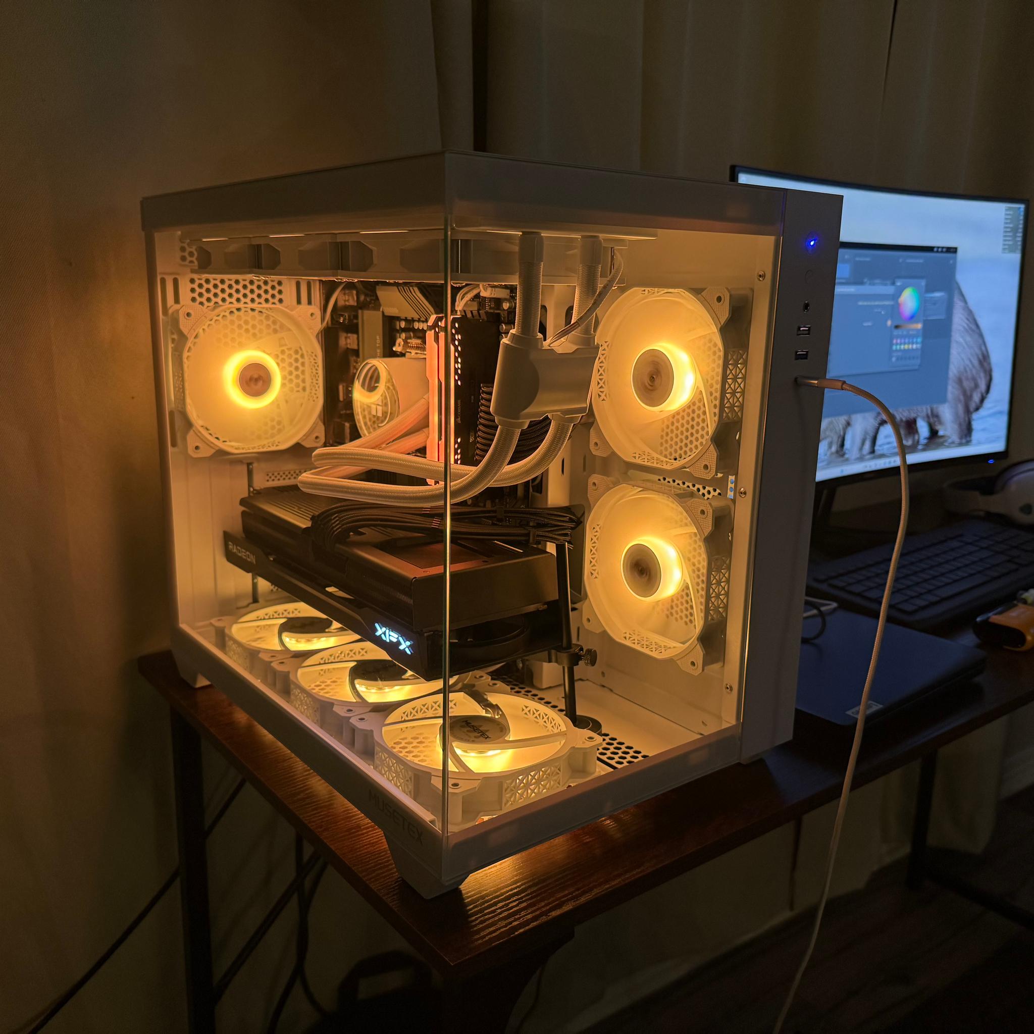 BRAND NEW WHITE GAMING PC – RX 9070 XT