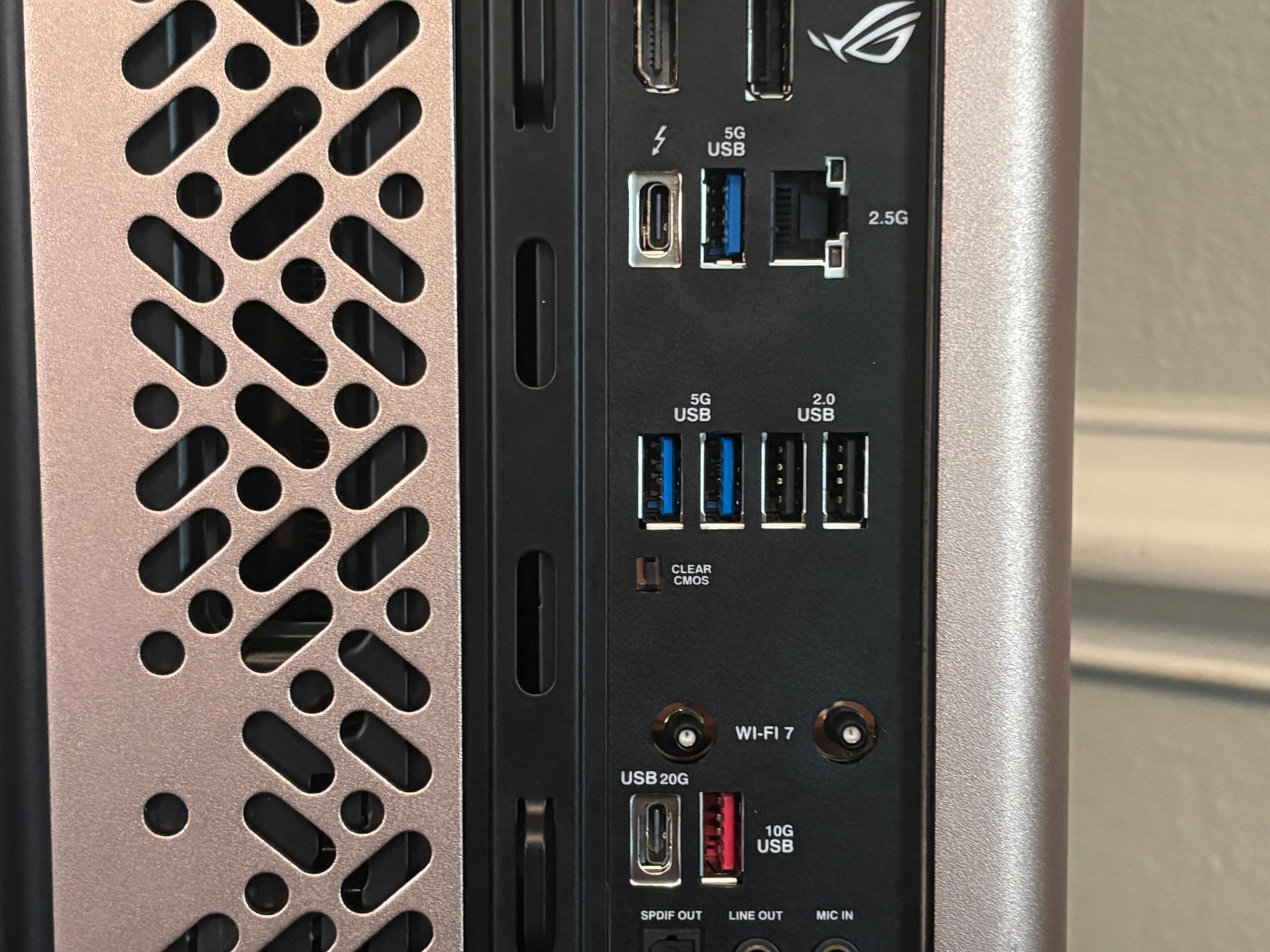 “Honey it’s for work” - 250k 5070 ITX PC
